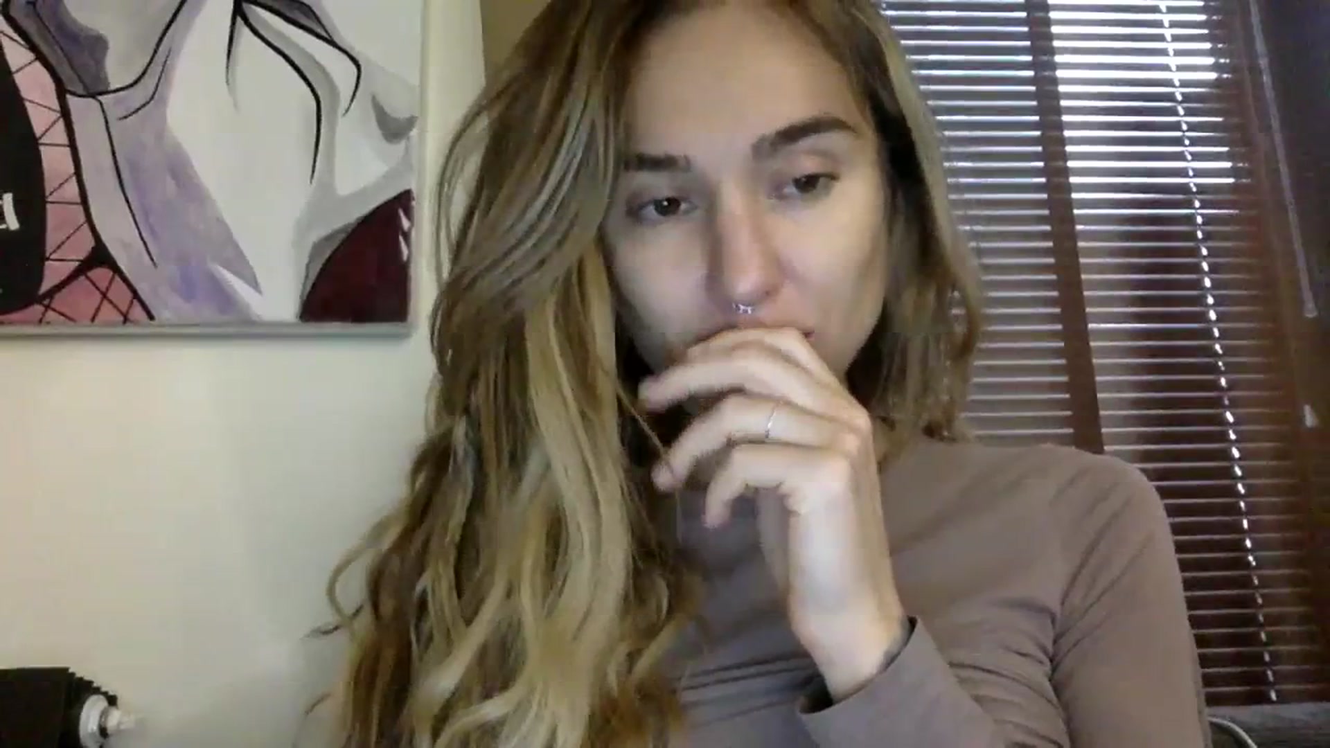 Gallery image thumbnail from EgoisticKitty's myfreecams stream on, 11/10/2023, 08:30 image 16 of 20