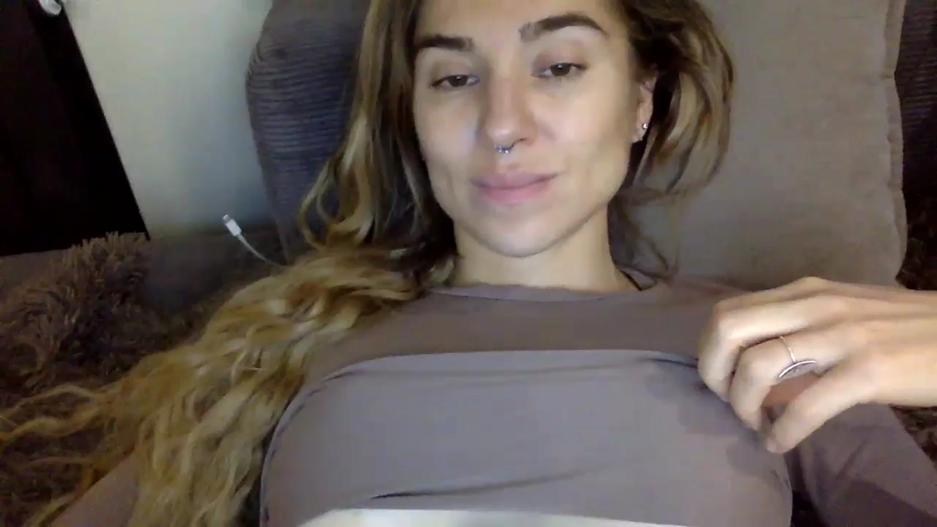 Gallery image thumbnail from EgoisticKitty's myfreecams stream on, 11/10/2023, 08:30 image 6 of 20