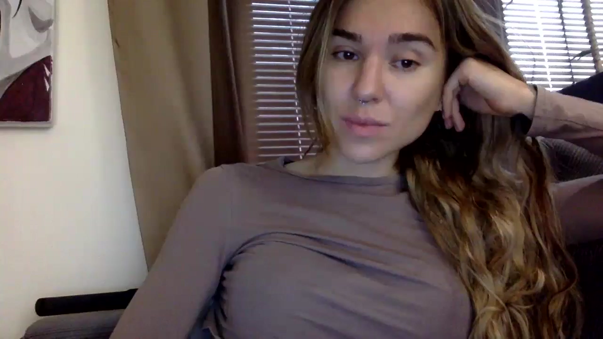 Gallery image thumbnail from EgoisticKitty's myfreecams stream on, 11/10/2023, 10:33 image 18 of 20