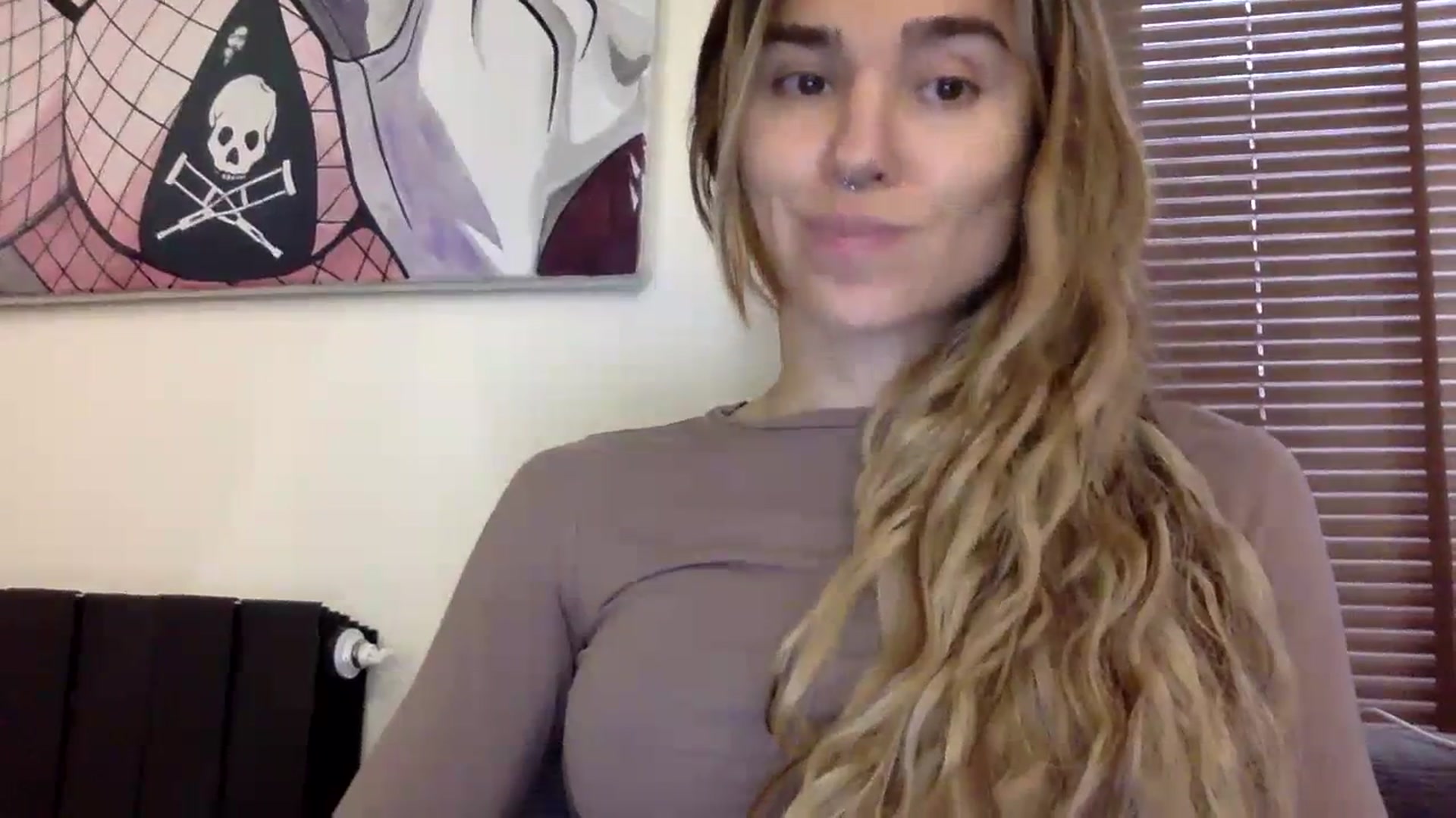 Gallery image thumbnail from EgoisticKitty's myfreecams stream on, 11/10/2023, 10:59 image 13 of 20