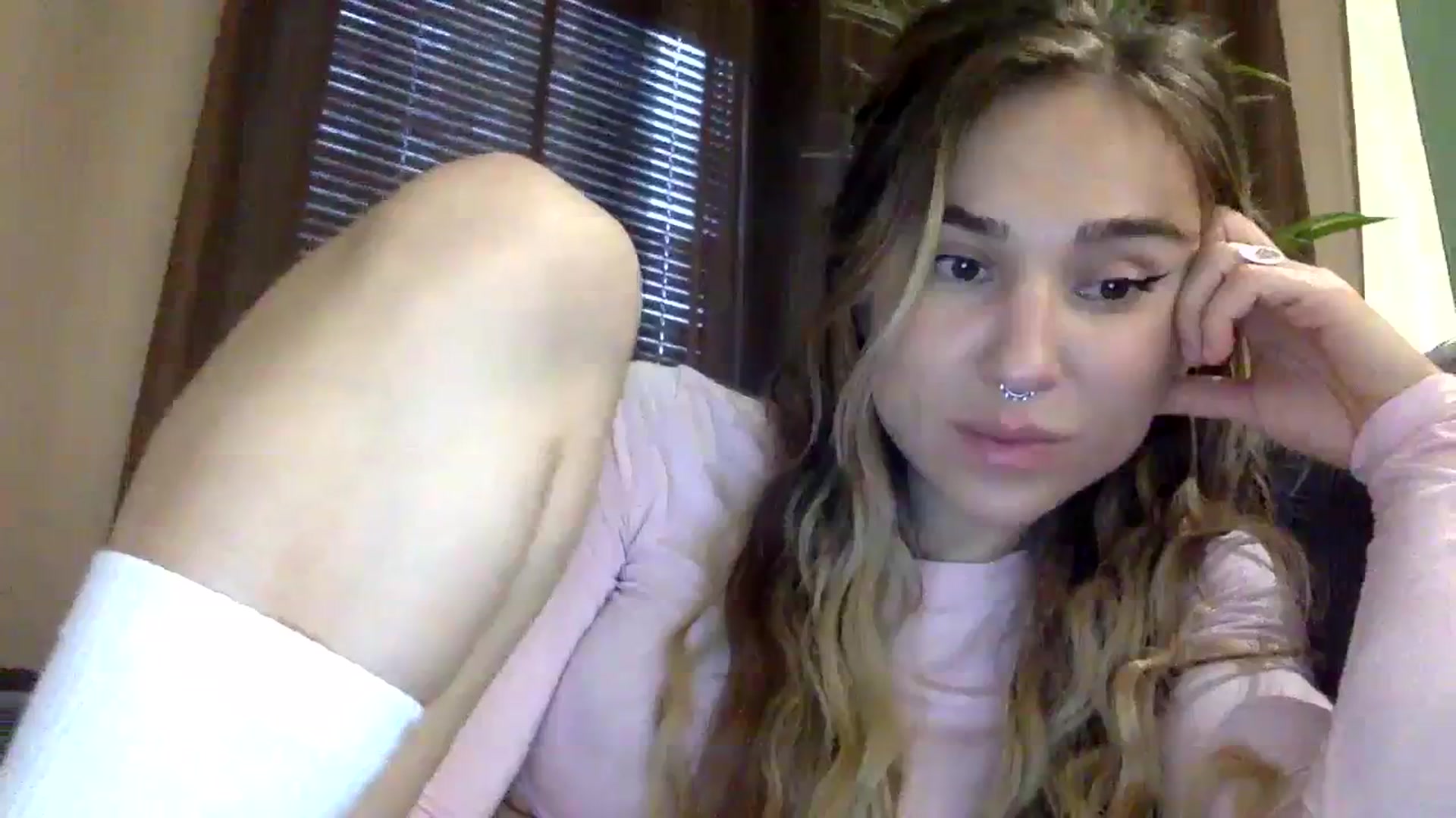 Gallery image thumbnail from EgoisticKitty's myfreecams stream on, 11/12/2023, 11:08 image 4 of 20