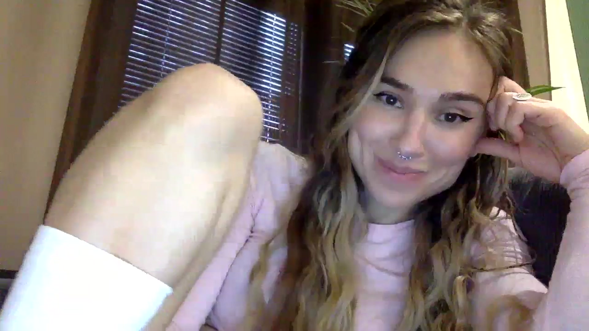 Gallery image thumbnail from EgoisticKitty's myfreecams stream on, 11/12/2023, 11:08 image 3 of 20