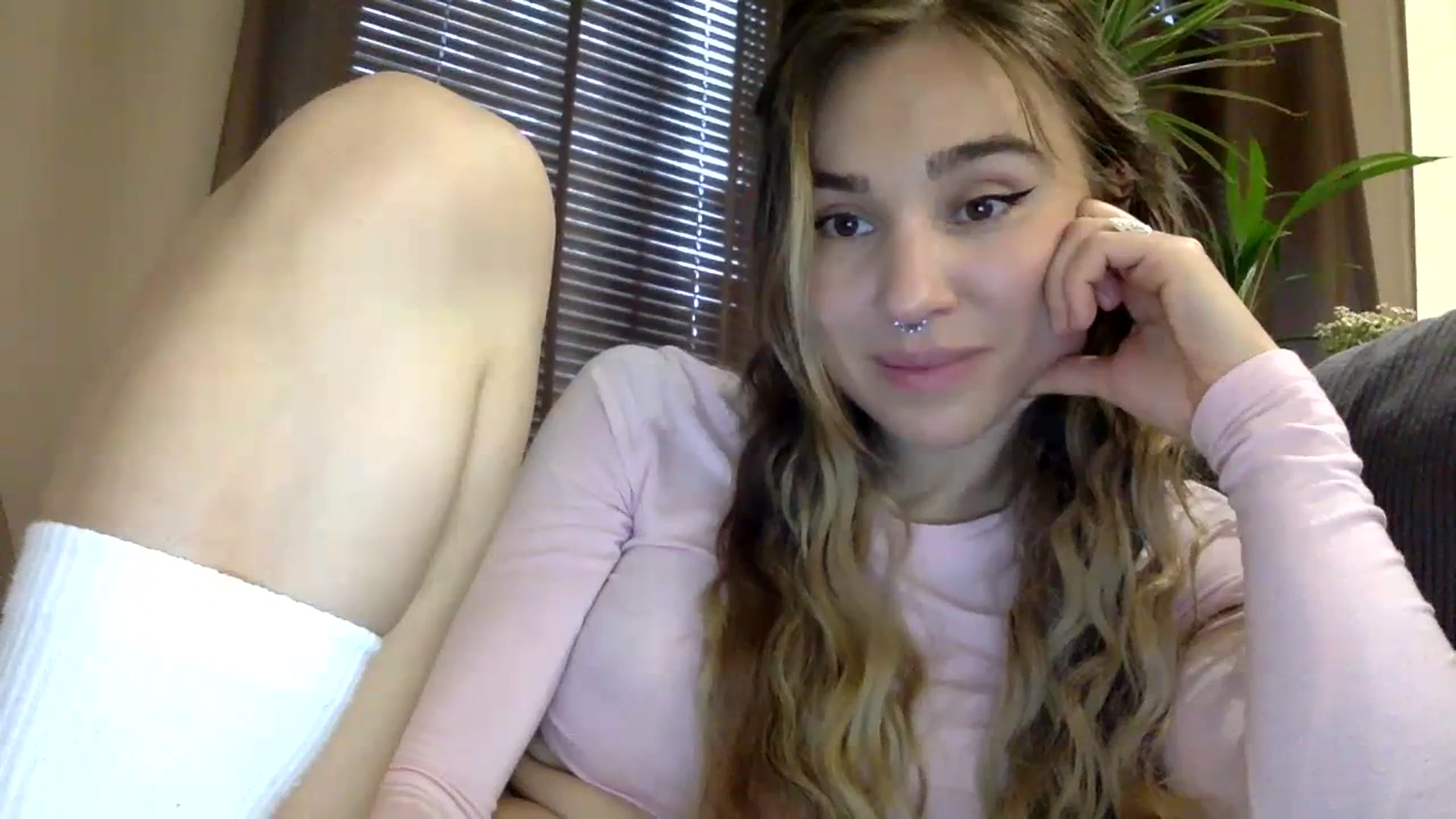 Gallery image thumbnail from EgoisticKitty's myfreecams stream on, 11/12/2023, 11:08 image 10 of 20