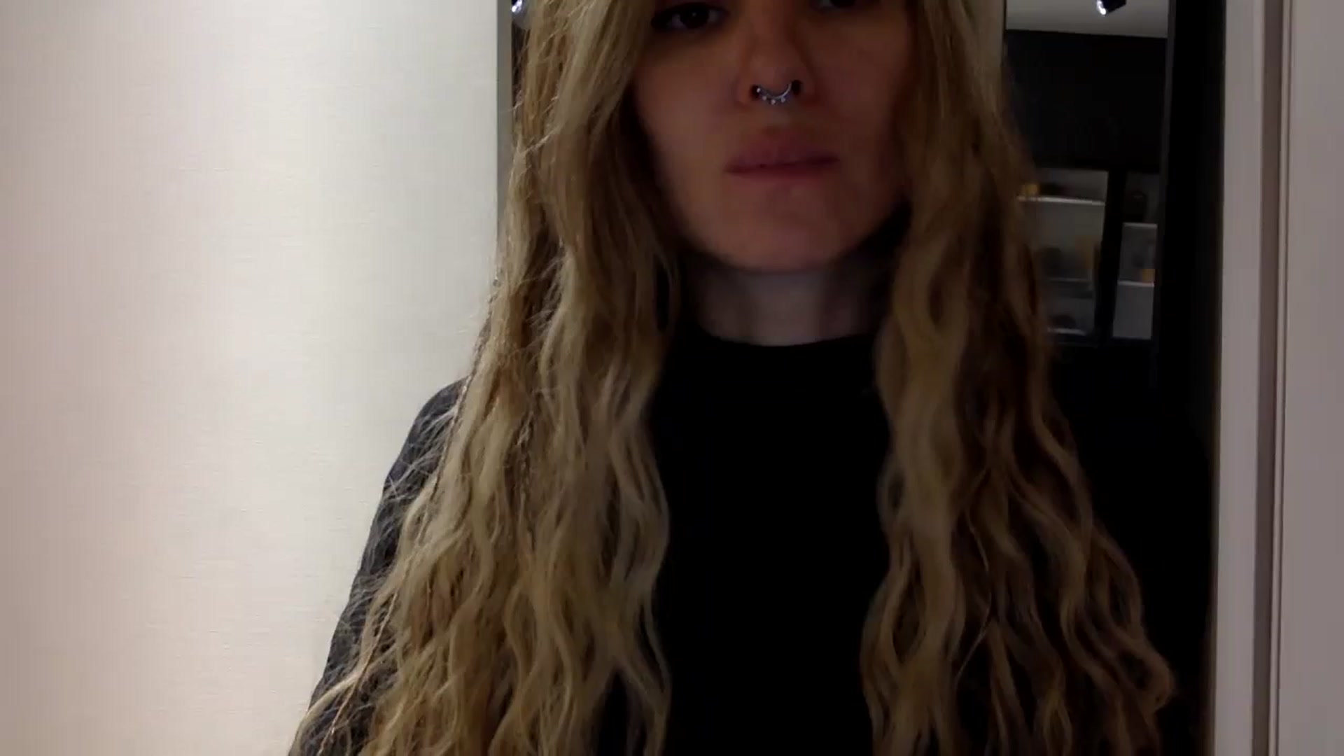 Gallery image thumbnail from EgoisticKitty's myfreecams stream on, 11/13/2023, 13:11 image 17 of 20