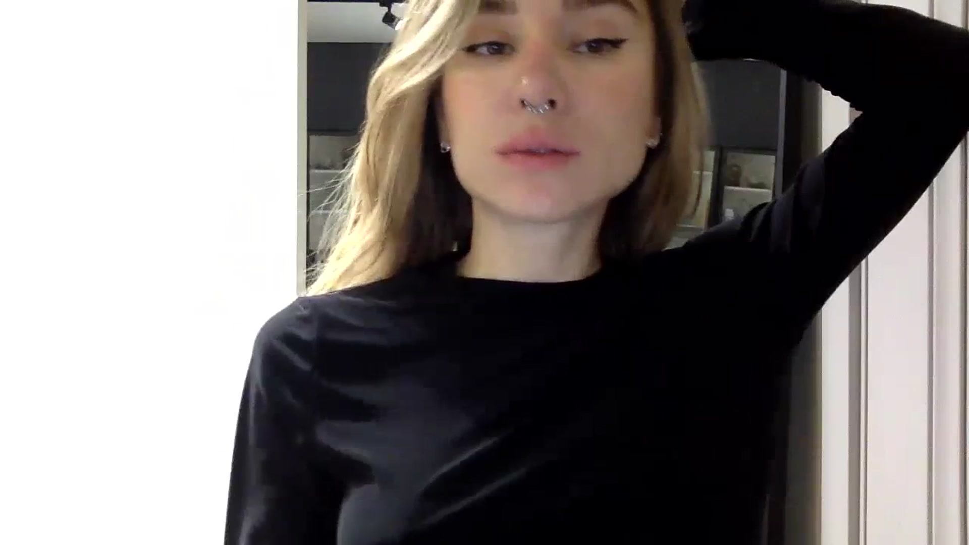 Gallery image thumbnail from EgoisticKitty's myfreecams stream on, 11/14/2023, 08:21 image 17 of 20