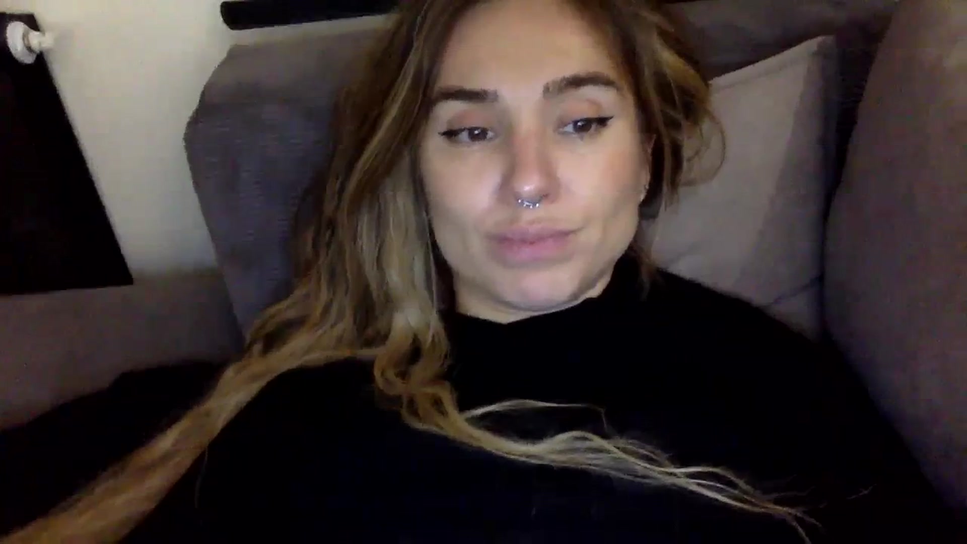 Gallery image thumbnail from EgoisticKitty's myfreecams stream on, 11/14/2023, 16:14 image 8 of 20