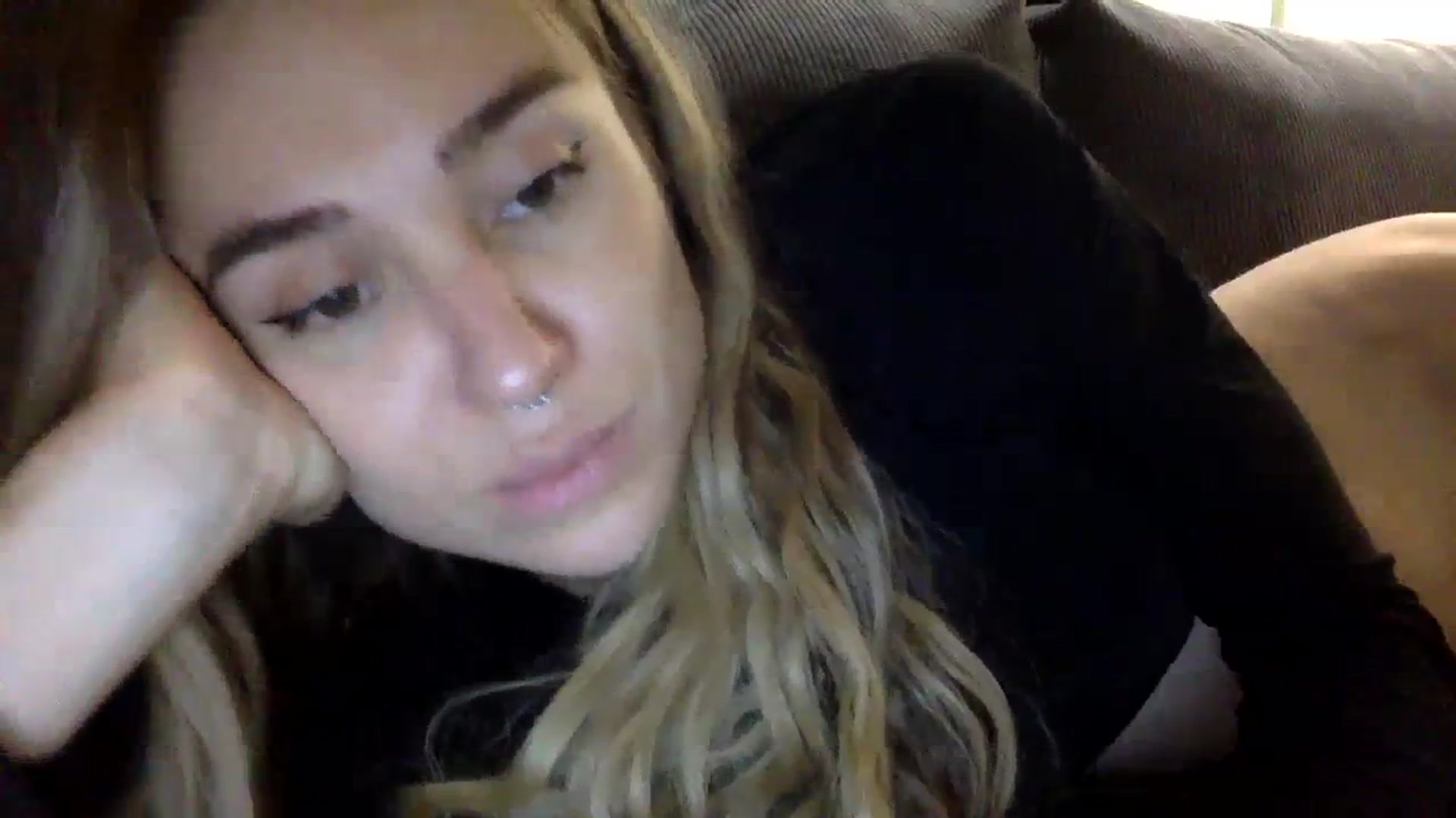 Gallery image thumbnail from EgoisticKitty's myfreecams stream on, 11/14/2023, 16:14 image 10 of 20