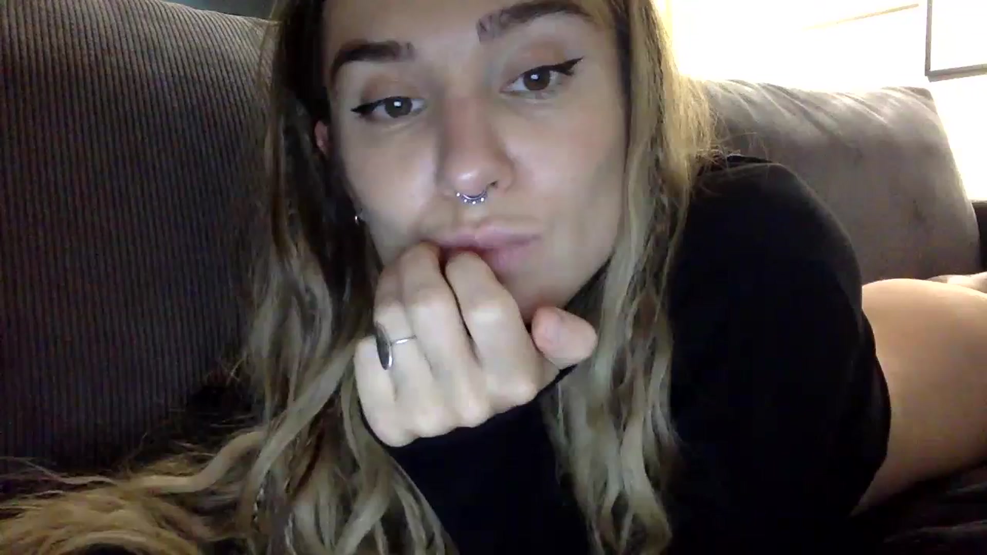 Gallery image thumbnail from EgoisticKitty's myfreecams stream on, 11/14/2023, 16:14 image 14 of 20