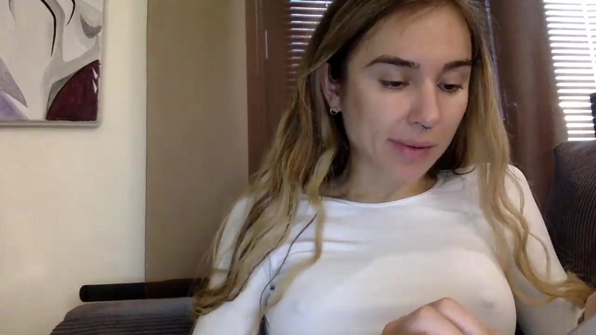 Gallery image thumbnail from EgoisticKitty's myfreecams stream on, 11/15/2023, 08:42 image 18 of 20