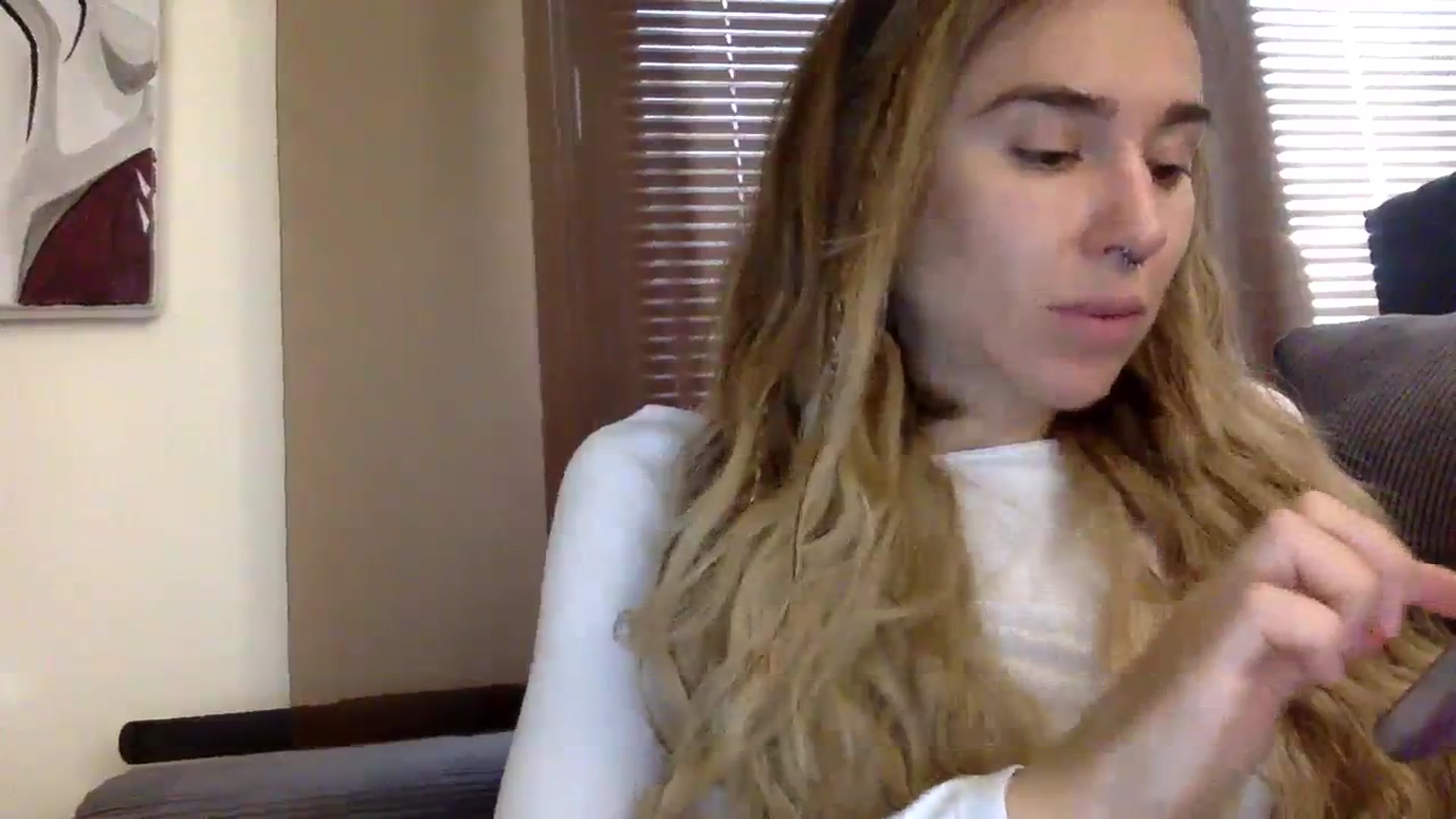 Gallery image thumbnail from EgoisticKitty's myfreecams stream on, 11/15/2023, 08:42 image 16 of 20