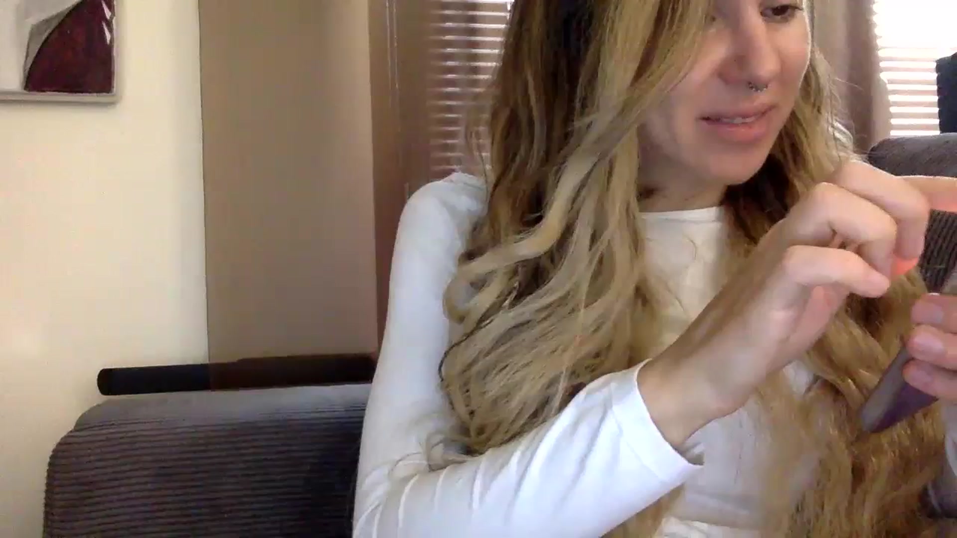 Gallery image thumbnail from EgoisticKitty's myfreecams stream on, 11/15/2023, 08:42 image 1 of 20