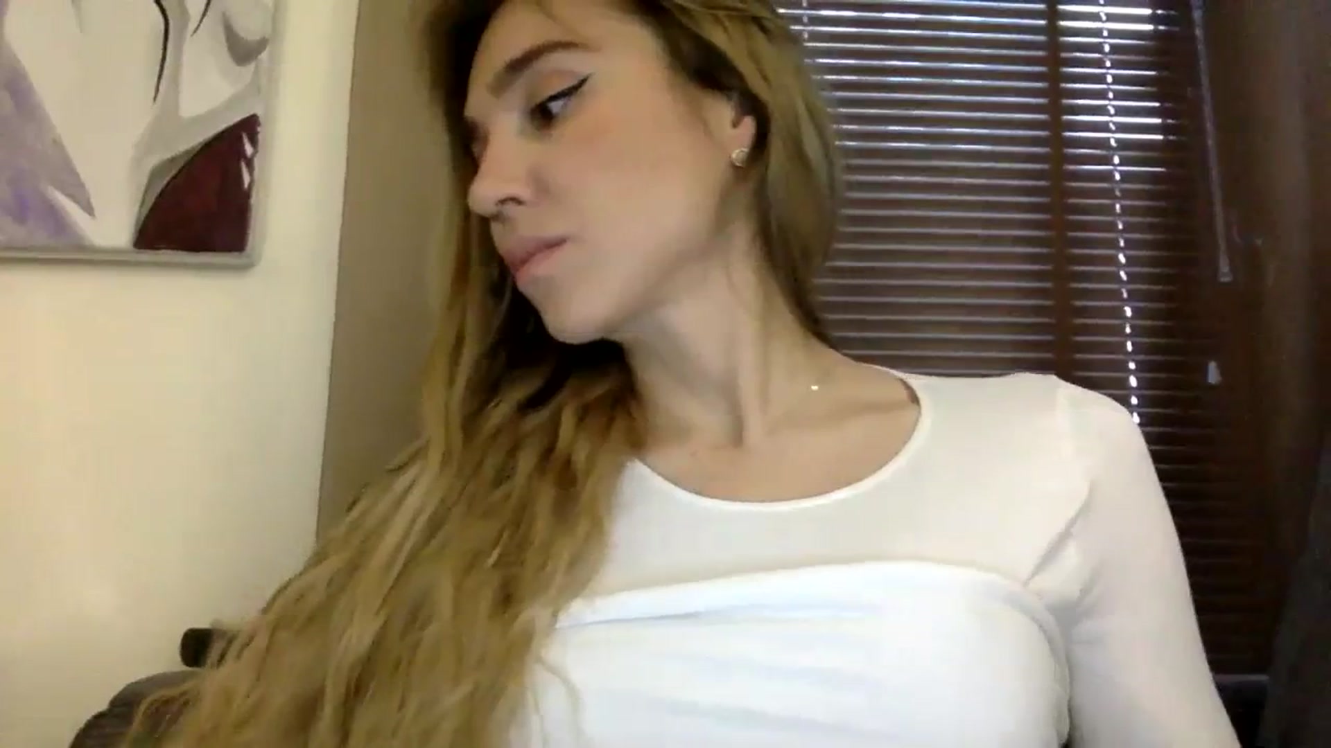 Gallery image thumbnail from EgoisticKitty's myfreecams stream on, 11/15/2023, 11:22 image 14 of 20