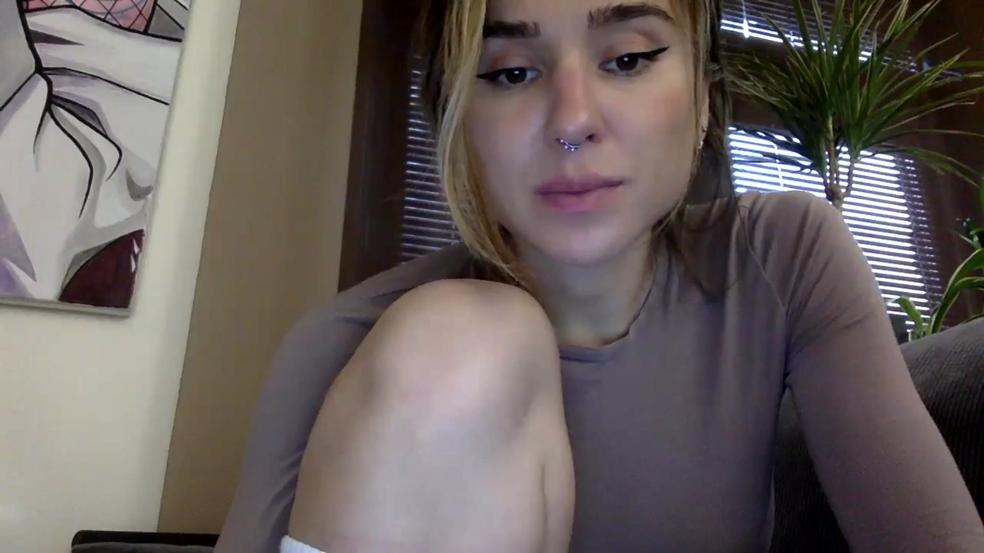 Gallery image thumbnail from EgoisticKitty's myfreecams stream on, 11/15/2023, 12:35 image 14 of 20