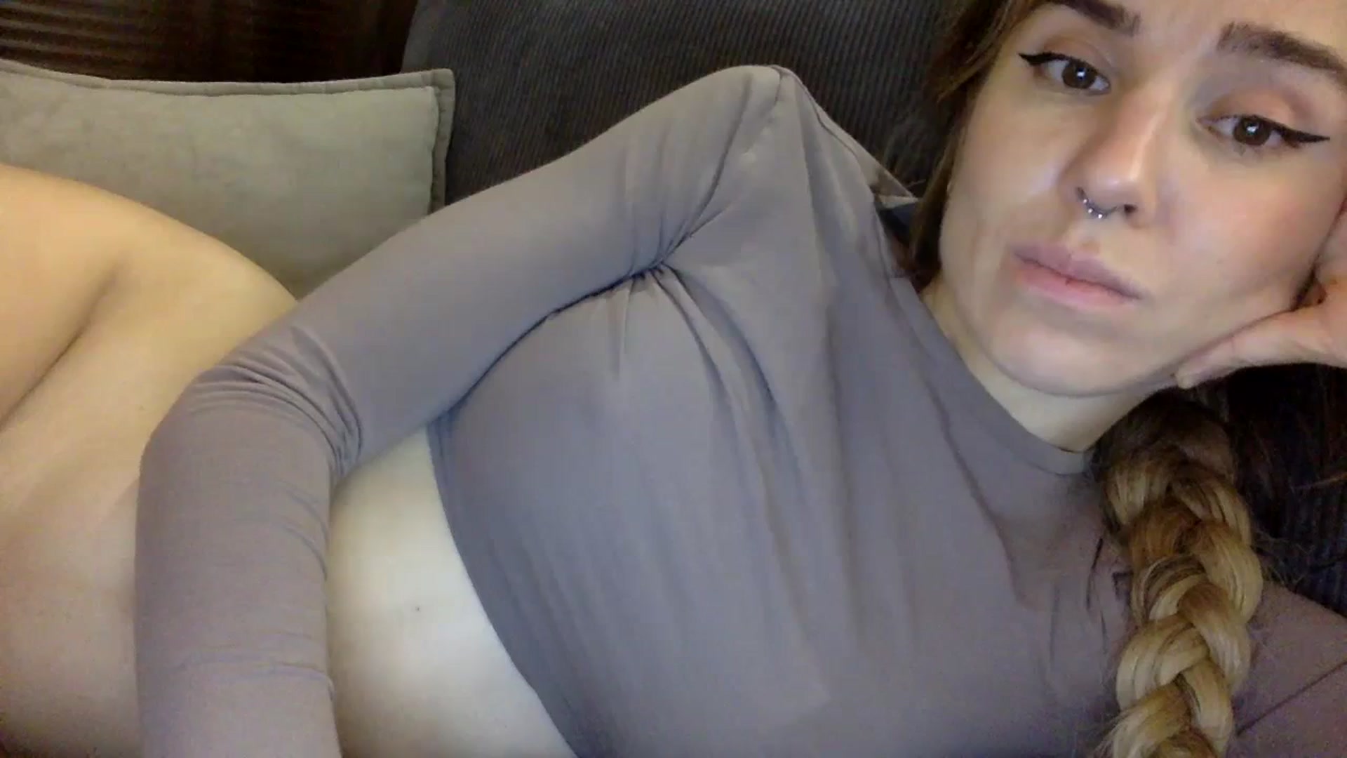 Gallery image thumbnail from EgoisticKitty's myfreecams stream on, 11/15/2023, 14:49 image 9 of 20