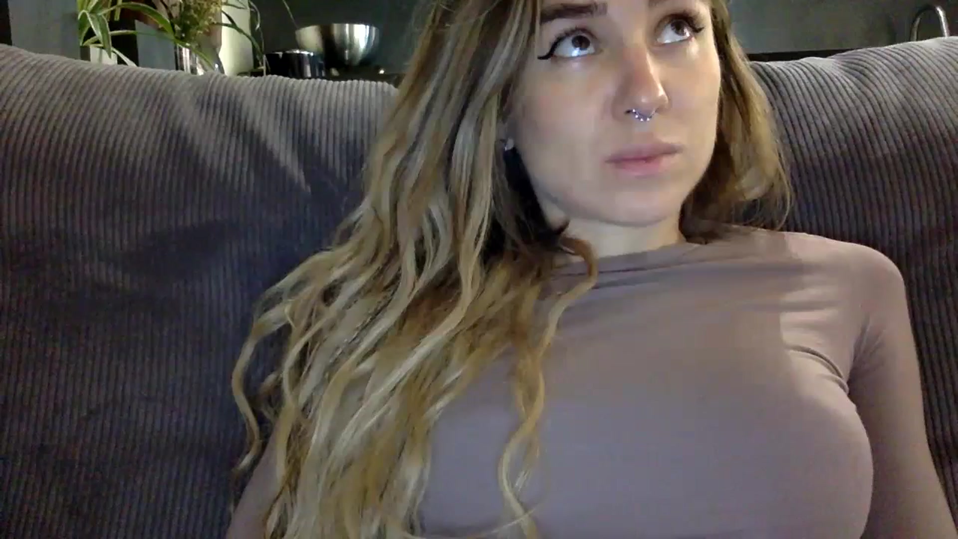 Gallery image thumbnail from EgoisticKitty's myfreecams stream on, 11/15/2023, 16:03 image 3 of 20