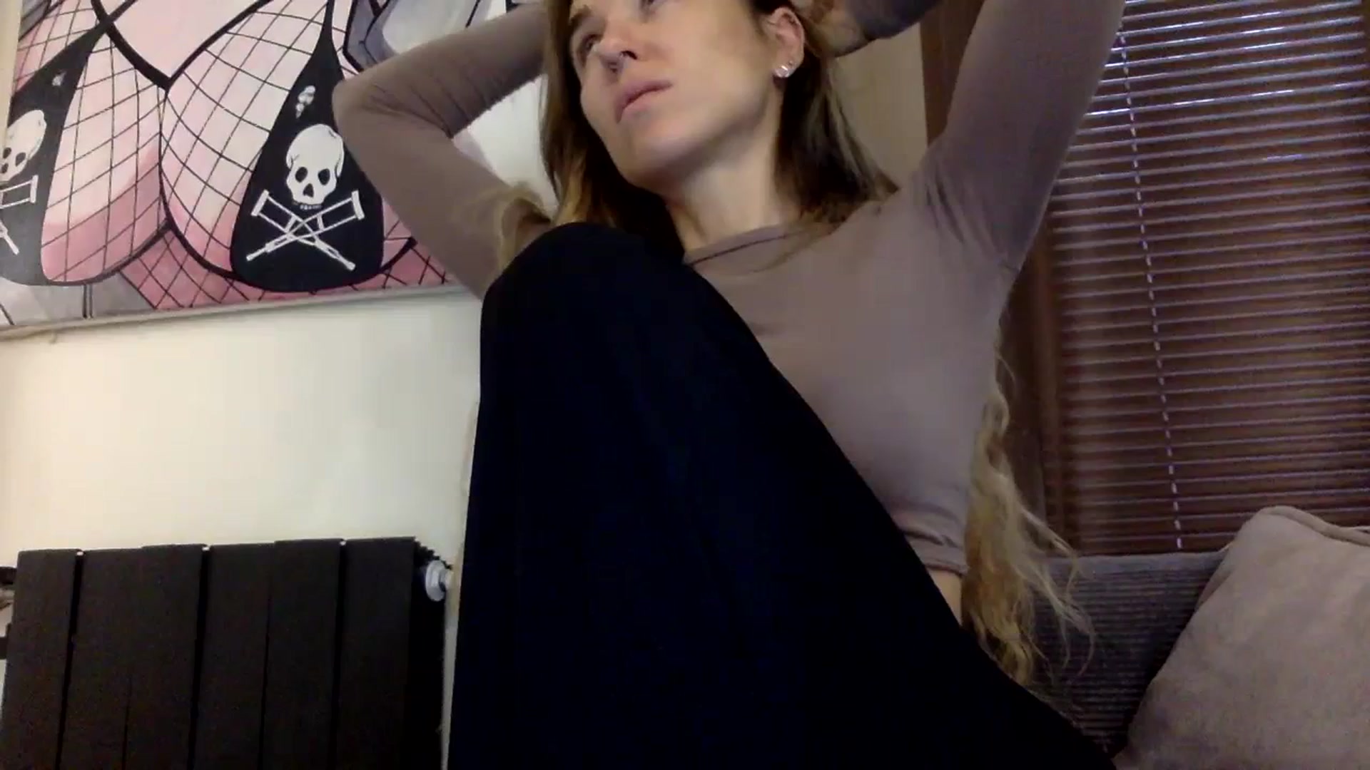 Gallery image thumbnail from EgoisticKitty's myfreecams stream on, 11/16/2023, 08:47 image 9 of 20