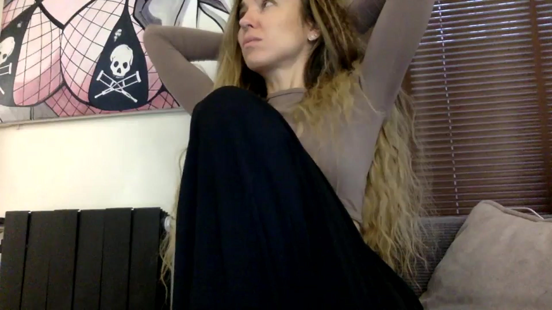 Gallery image thumbnail from EgoisticKitty's myfreecams stream on, 11/16/2023, 08:47 image 6 of 20