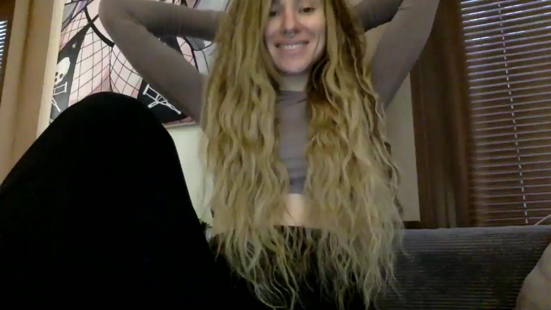 Gallery image thumbnail from EgoisticKitty's myfreecams stream on, 11/16/2023, 08:47 image 15 of 20