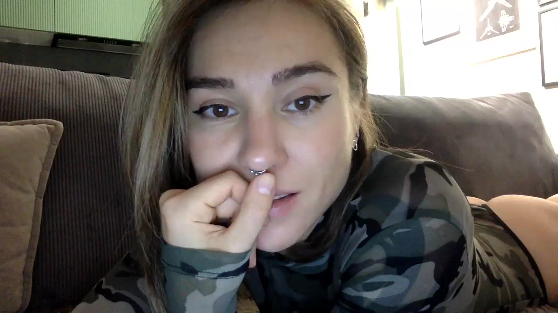 Gallery image thumbnail from EgoisticKitty's myfreecams stream on, 11/21/2023, 15:03 image 13 of 20
