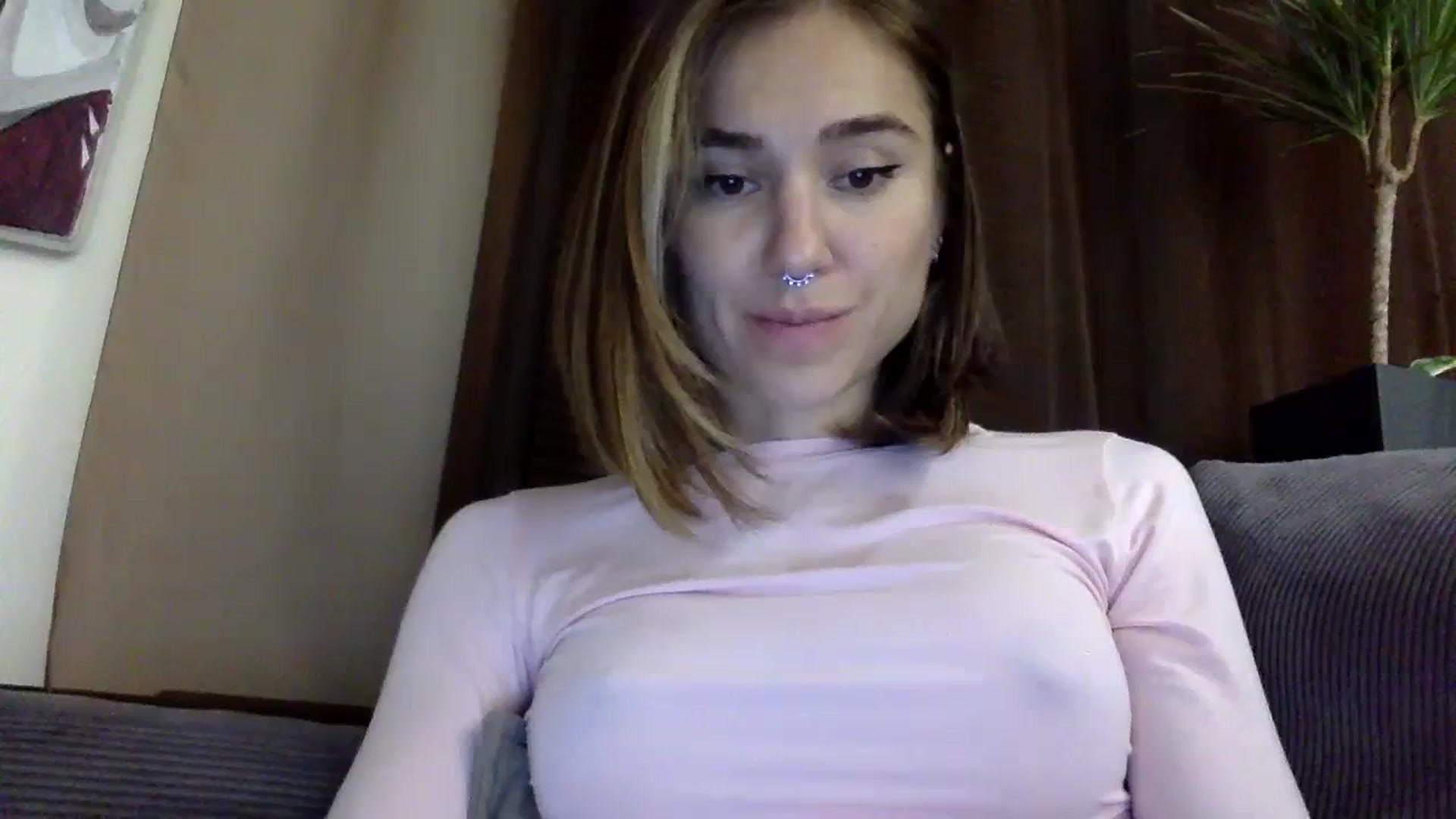 Gallery image thumbnail from EgoisticKitty's myfreecams stream on, 11/22/2023, 18:03 image 20 of 20