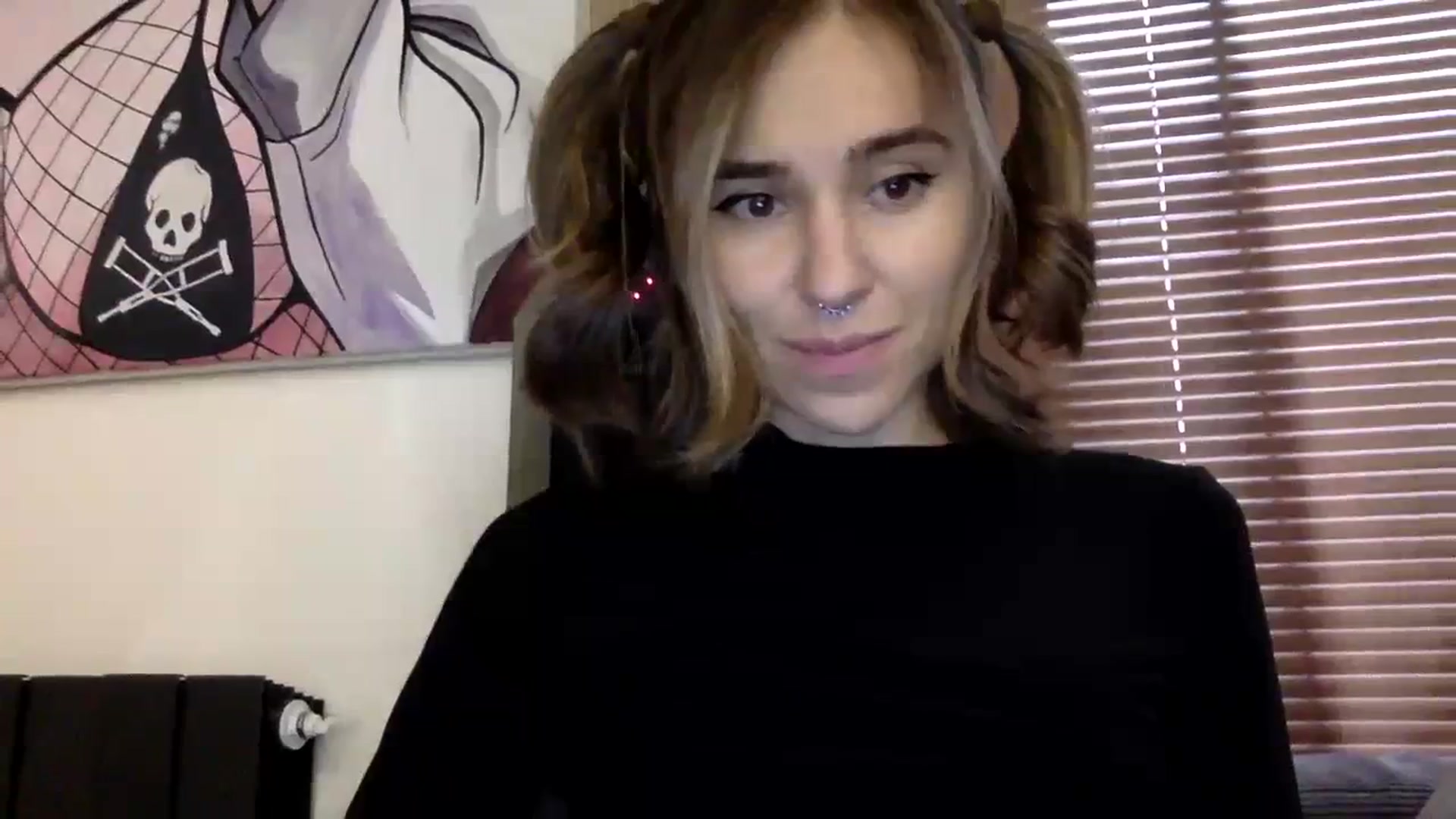 Gallery image thumbnail from EgoisticKitty's myfreecams stream on, 11/24/2023, 10:19 image 19 of 20