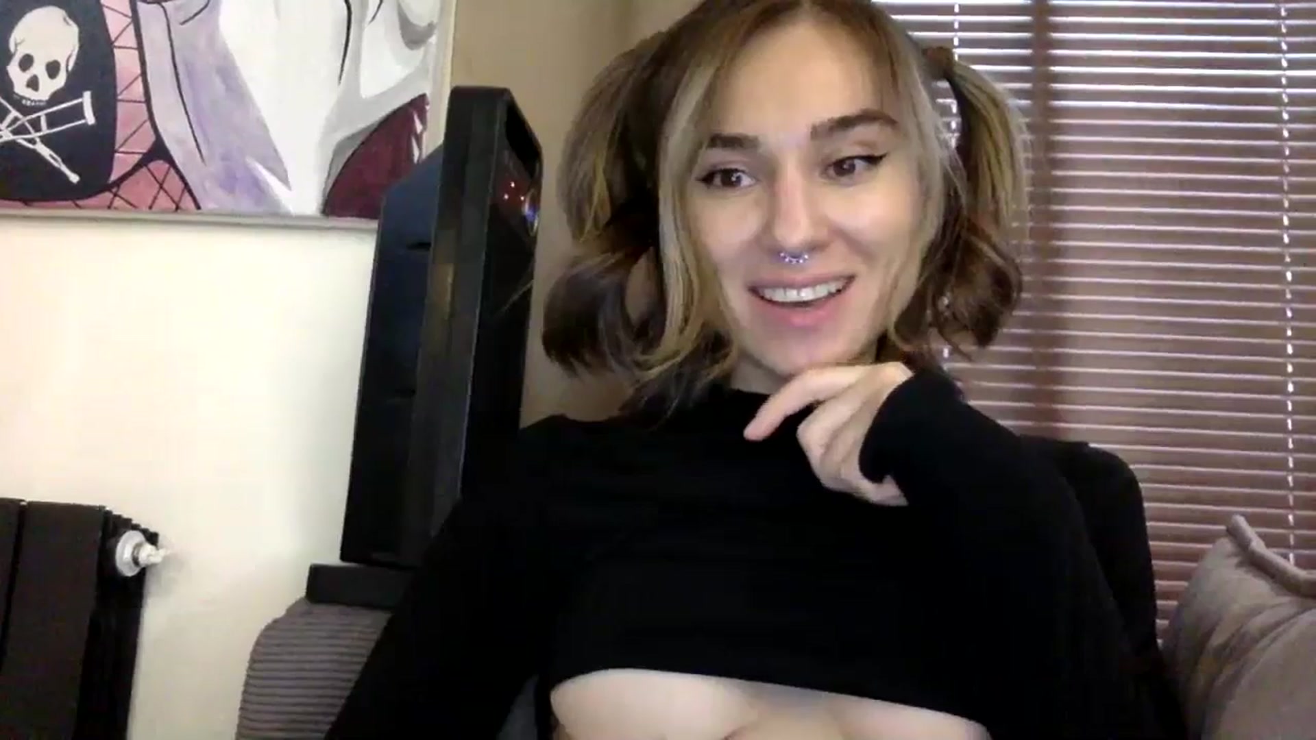 Gallery image thumbnail from EgoisticKitty's myfreecams stream on, 11/24/2023, 10:59 image 3 of 20