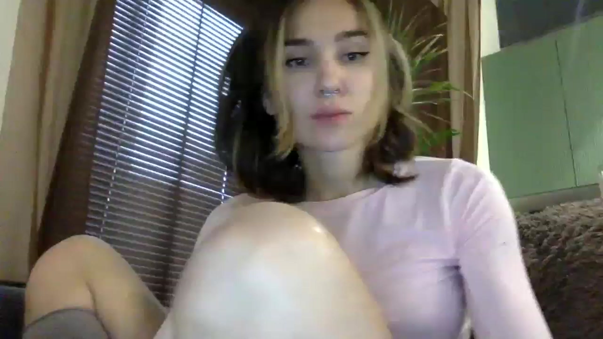 Gallery image thumbnail from EgoisticKitty's myfreecams stream on, 11/25/2023, 12:00 image 1 of 20