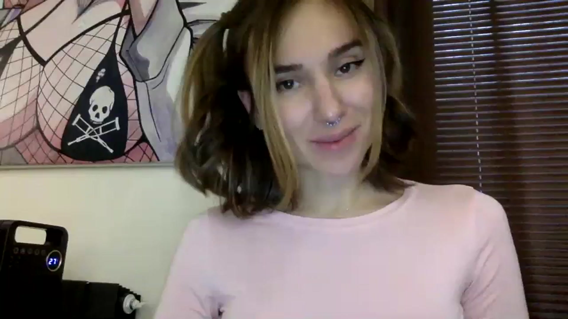 Gallery image thumbnail from EgoisticKitty's myfreecams stream on, 11/25/2023, 12:51 image 14 of 20