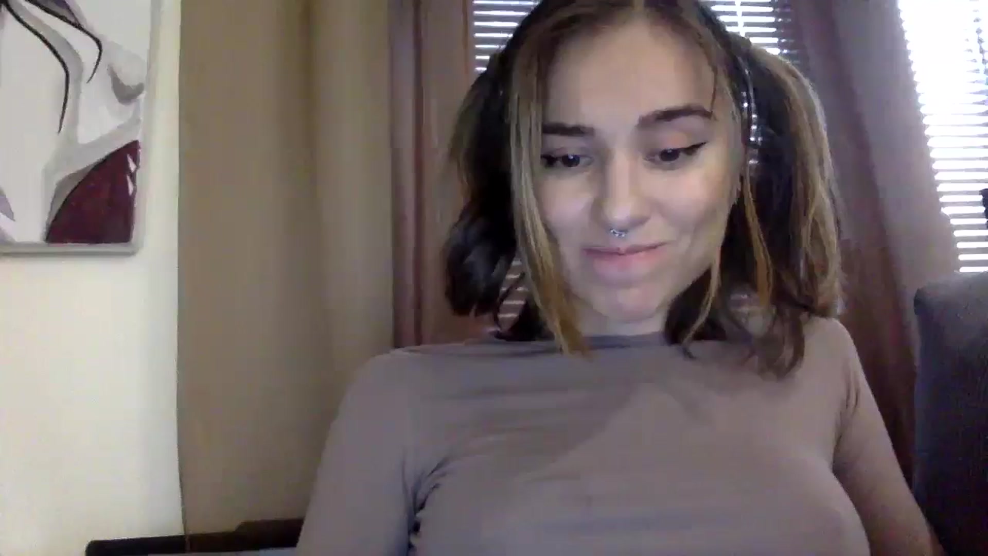 Gallery image thumbnail from EgoisticKitty's myfreecams stream on, 11/26/2023, 11:29 image 16 of 20