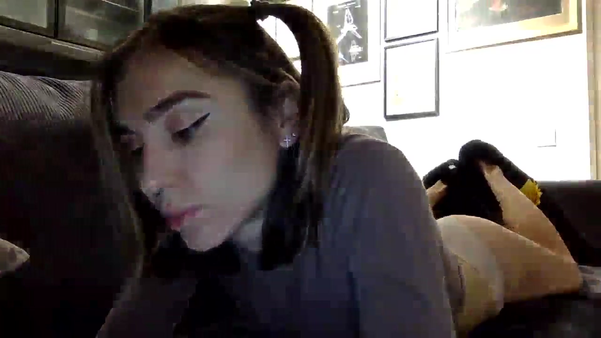Gallery image thumbnail from EgoisticKitty's myfreecams stream on, 11/27/2023, 17:03 image 16 of 20