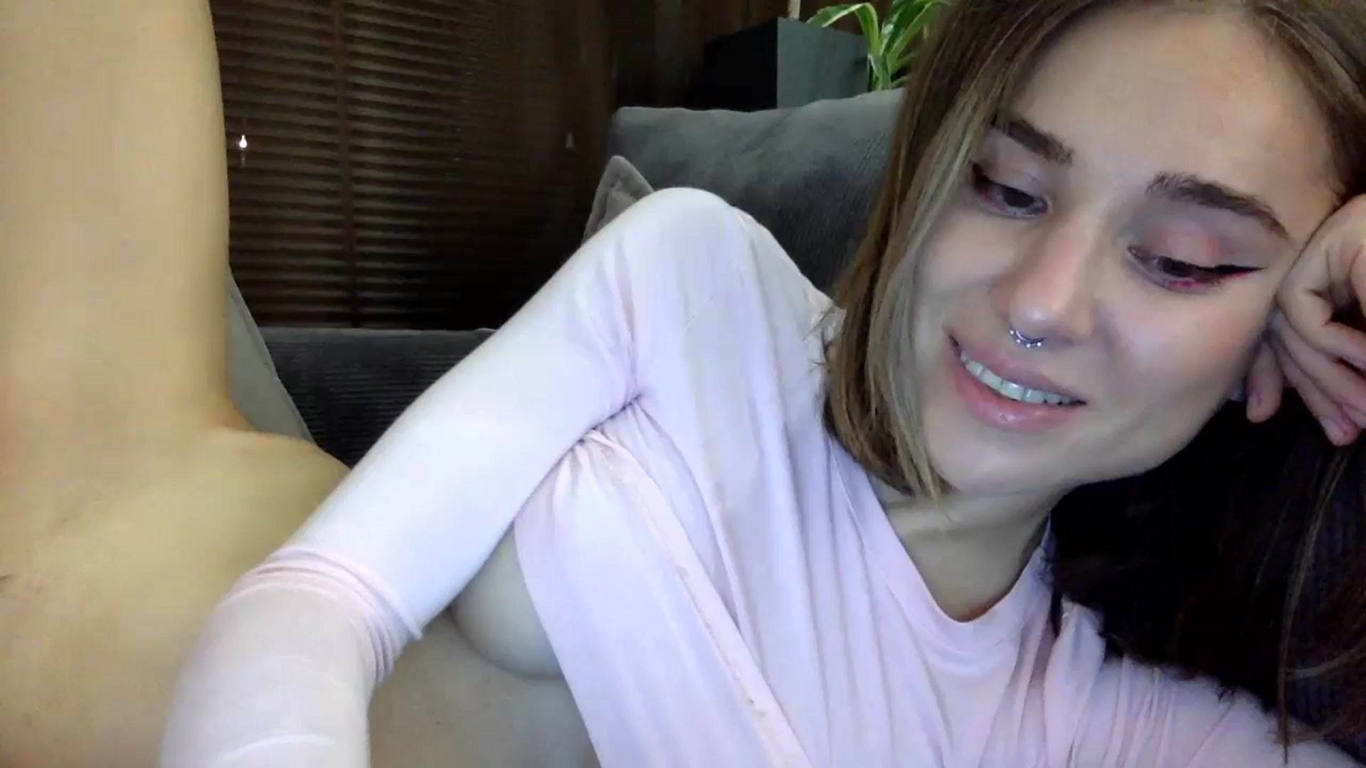 Gallery image thumbnail from EgoisticKitty's myfreecams stream on, 11/29/2023, 16:48 image 6 of 20