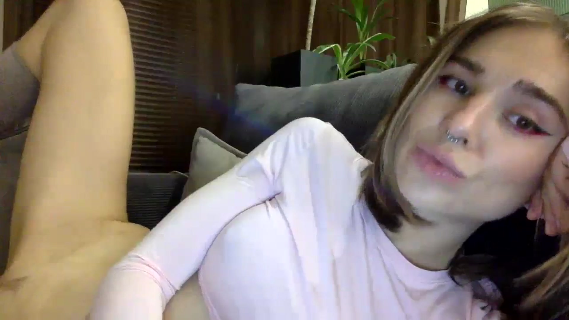 Gallery image thumbnail from EgoisticKitty's myfreecams stream on, 11/29/2023, 17:44 image 10 of 20