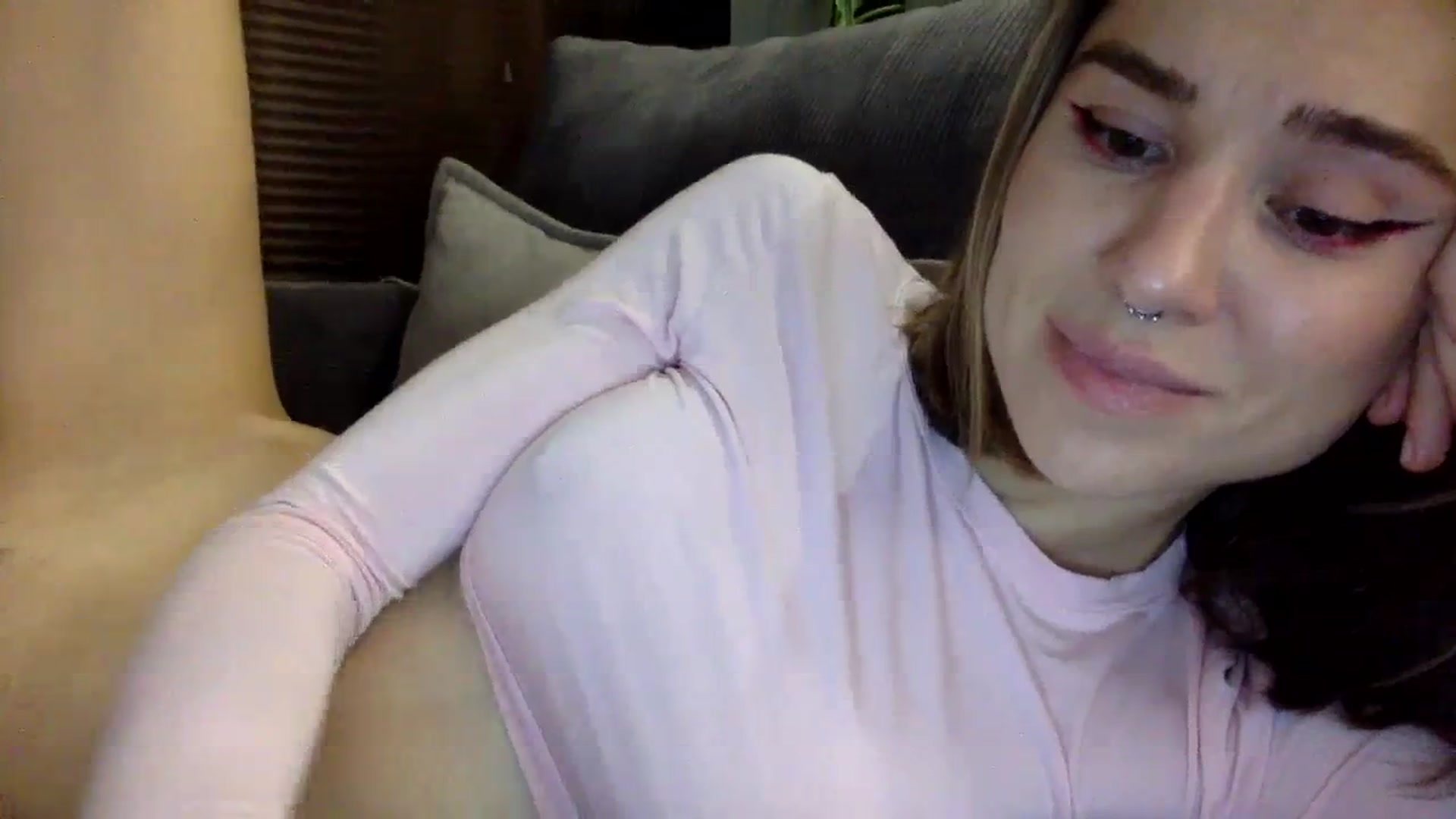 Gallery image thumbnail from EgoisticKitty's myfreecams stream on, 11/29/2023, 17:44 image 14 of 20