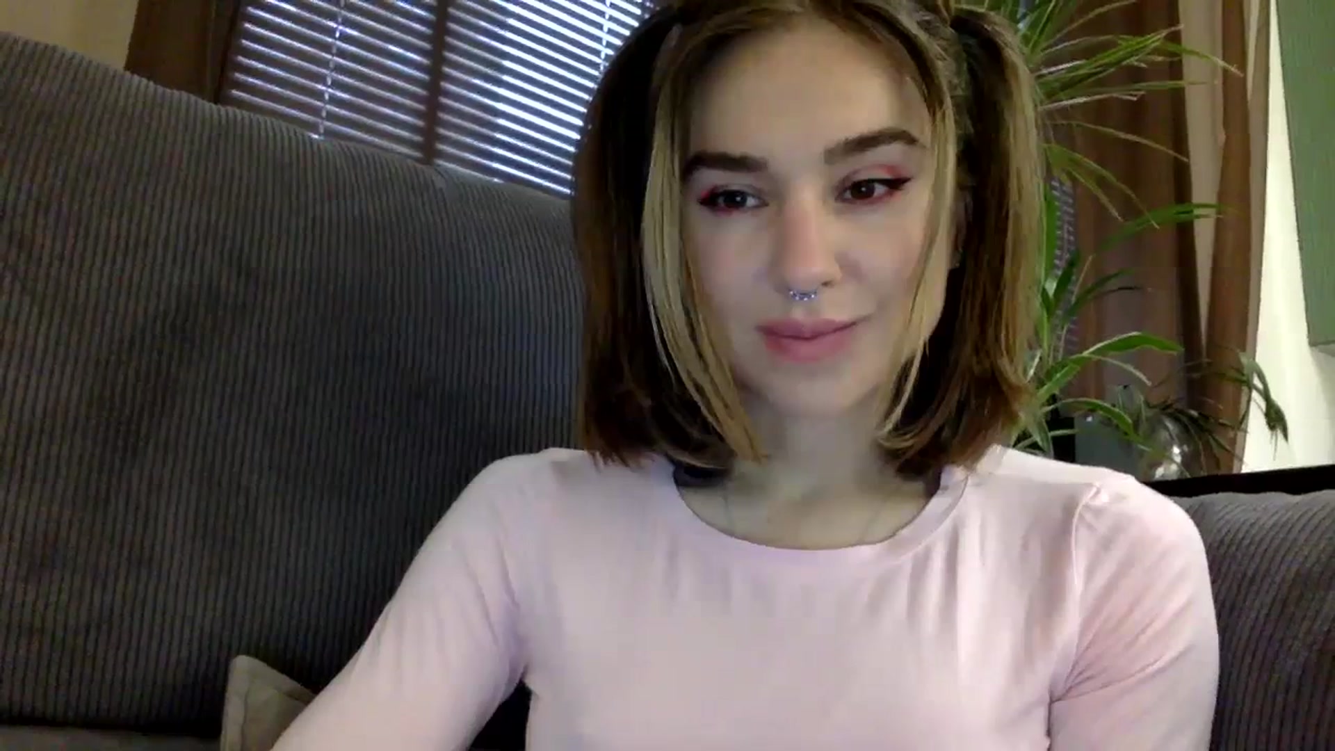 Gallery image thumbnail from EgoisticKitty's myfreecams stream on, 11/30/2023, 09:07 image 13 of 20