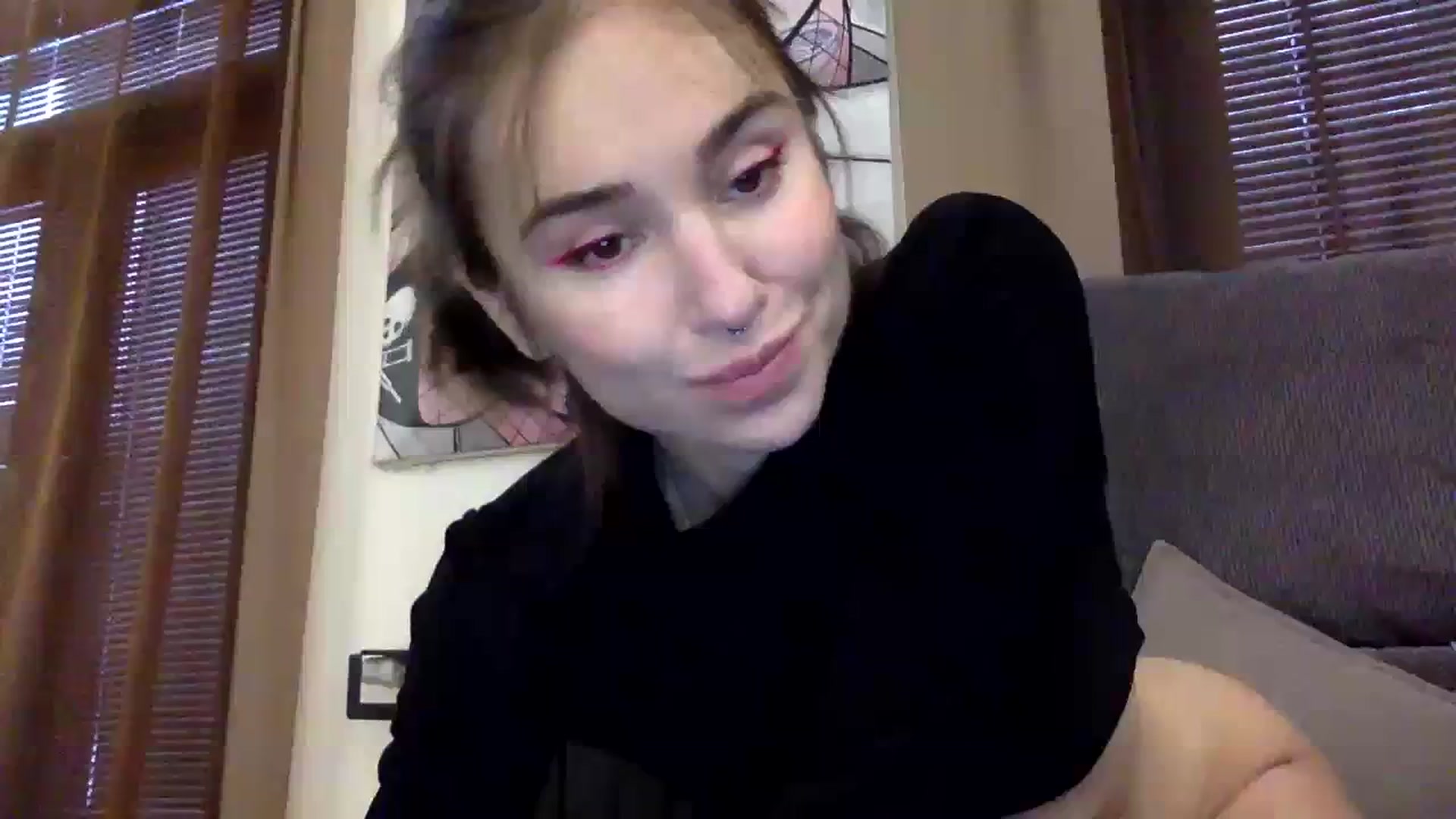 Gallery image thumbnail from EgoisticKitty's myfreecams stream on, 12/01/2023, 10:33 image 1 of 20