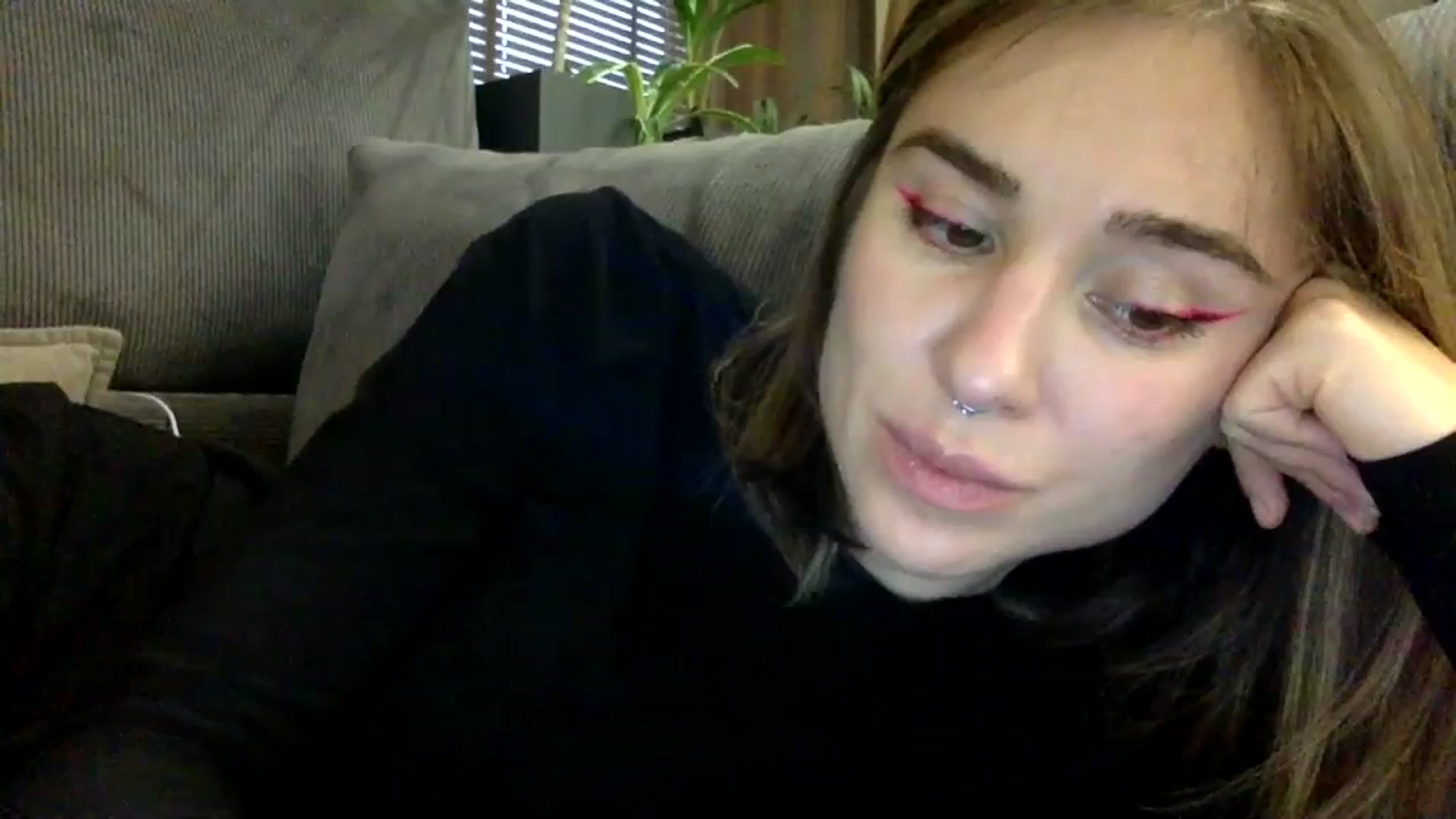 Gallery image thumbnail from EgoisticKitty's myfreecams stream on, 12/01/2023, 11:52 image 16 of 20