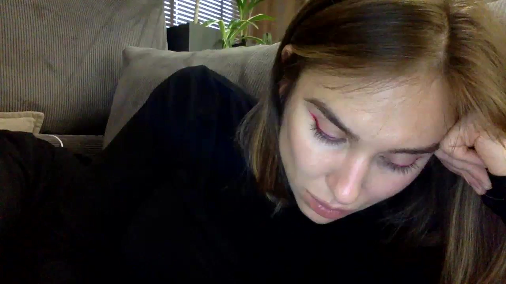 Gallery image thumbnail from EgoisticKitty's myfreecams stream on, 12/01/2023, 11:52 image 18 of 20