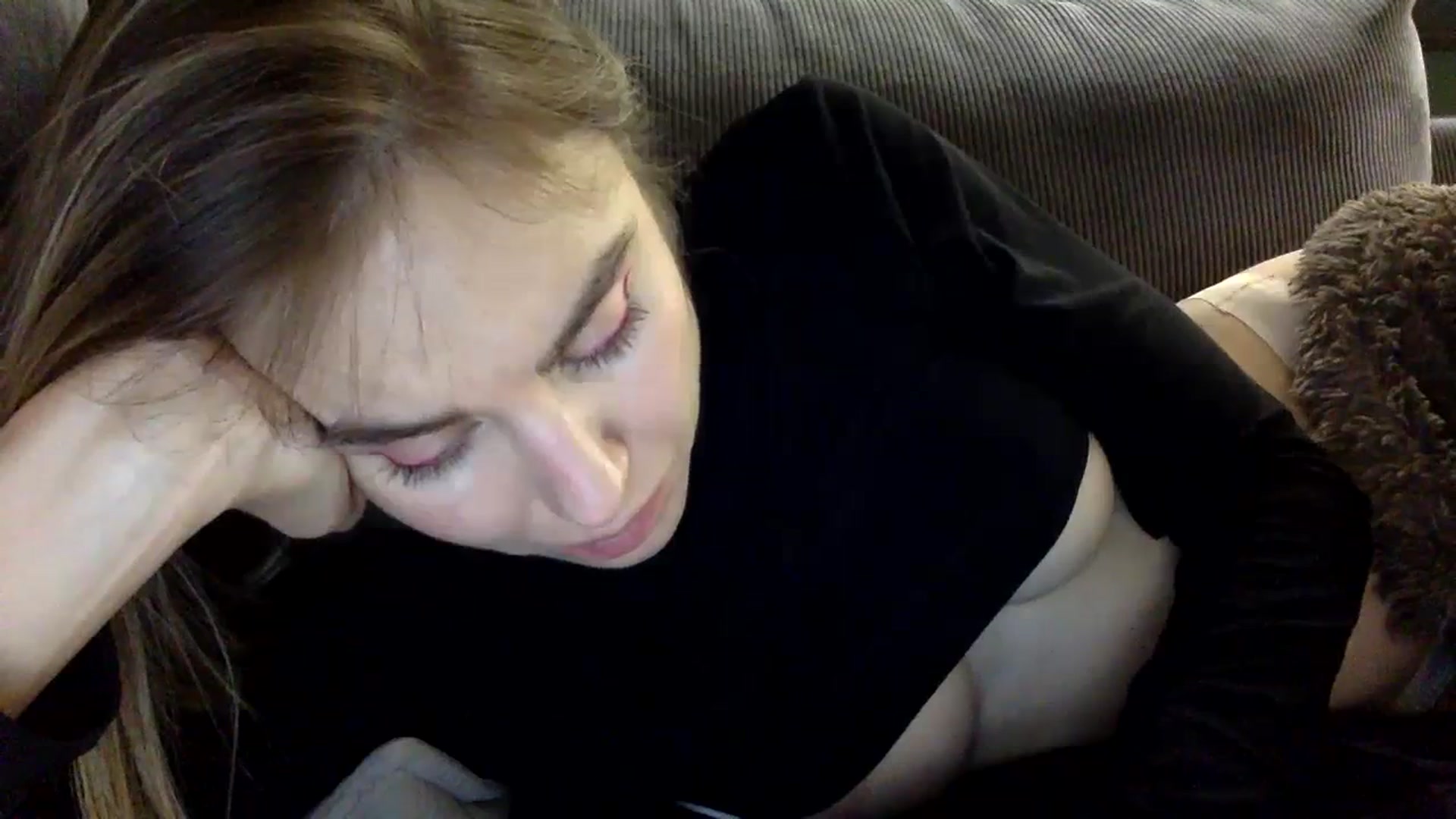 Gallery image thumbnail from EgoisticKitty's myfreecams stream on, 12/01/2023, 13:23 image 10 of 20