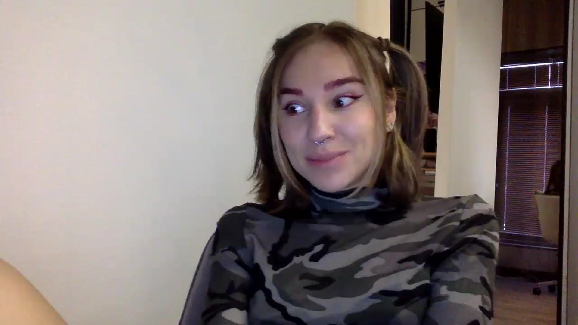 Gallery image thumbnail from EgoisticKitty's myfreecams stream on, 12/02/2023, 10:57 image 10 of 20