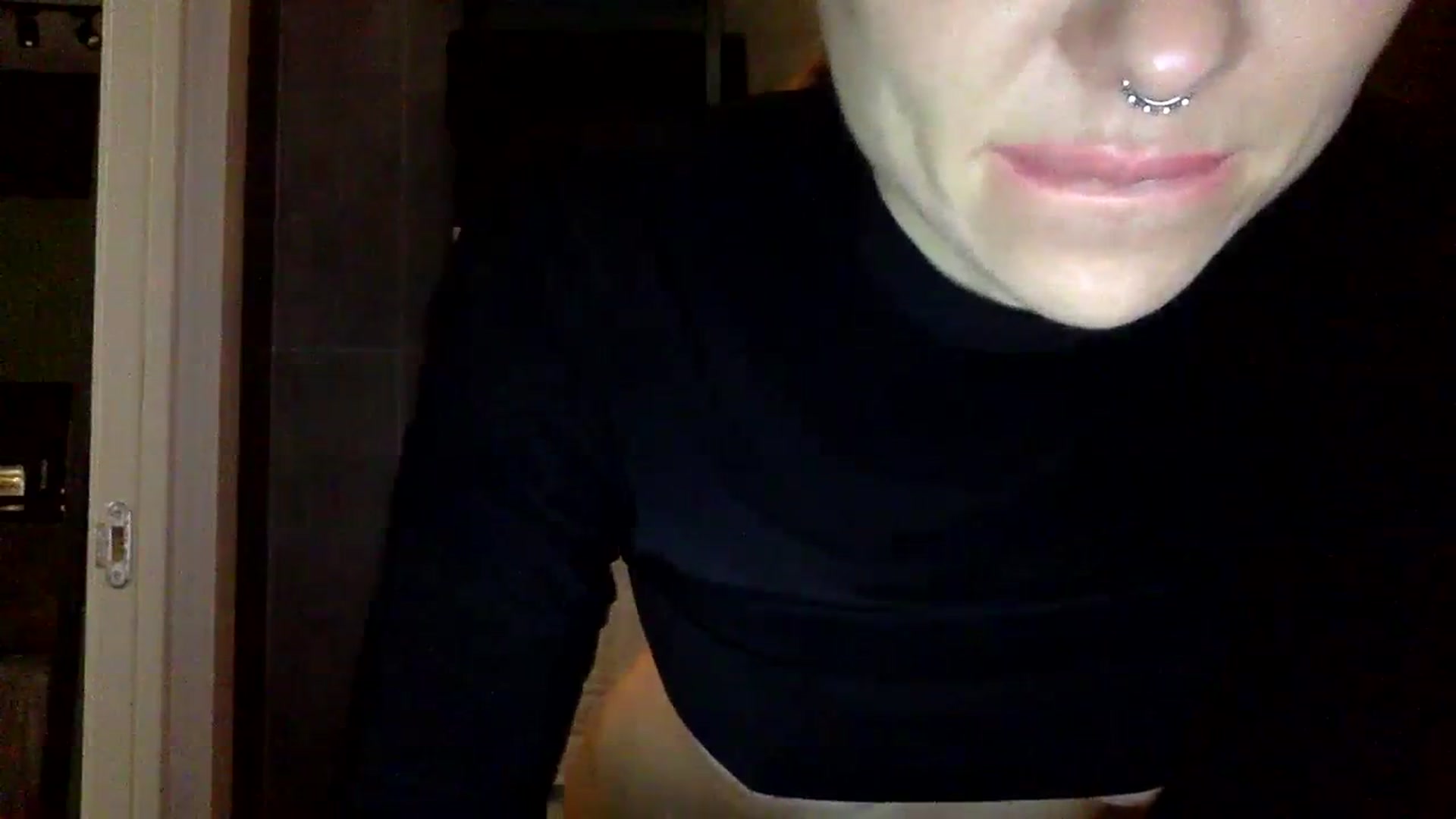 Gallery image thumbnail from EgoisticKitty's myfreecams stream on, 12/03/2023, 10:24 image 18 of 20