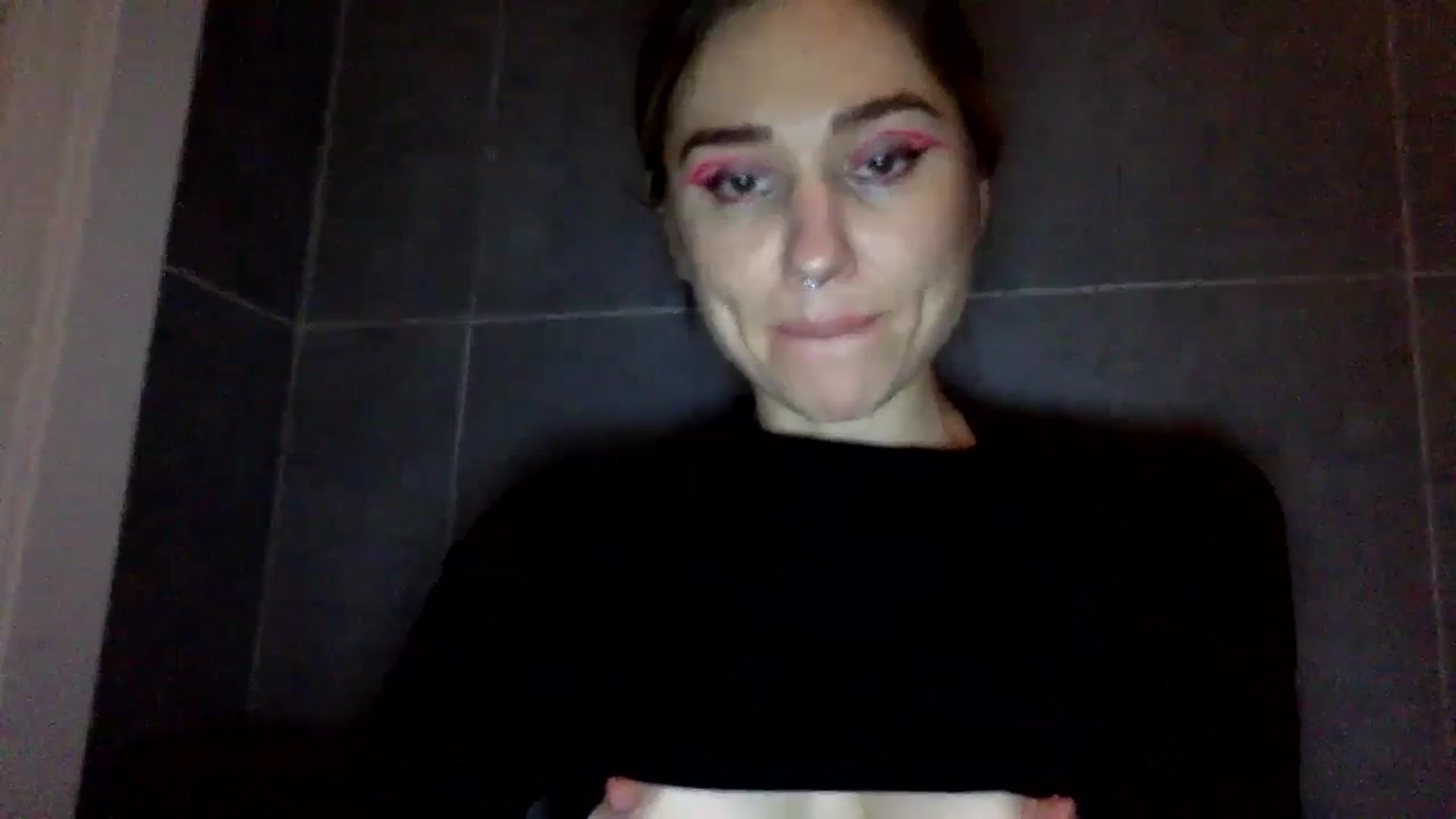 Gallery image thumbnail from EgoisticKitty's myfreecams stream on, 12/03/2023, 13:44 image 13 of 20