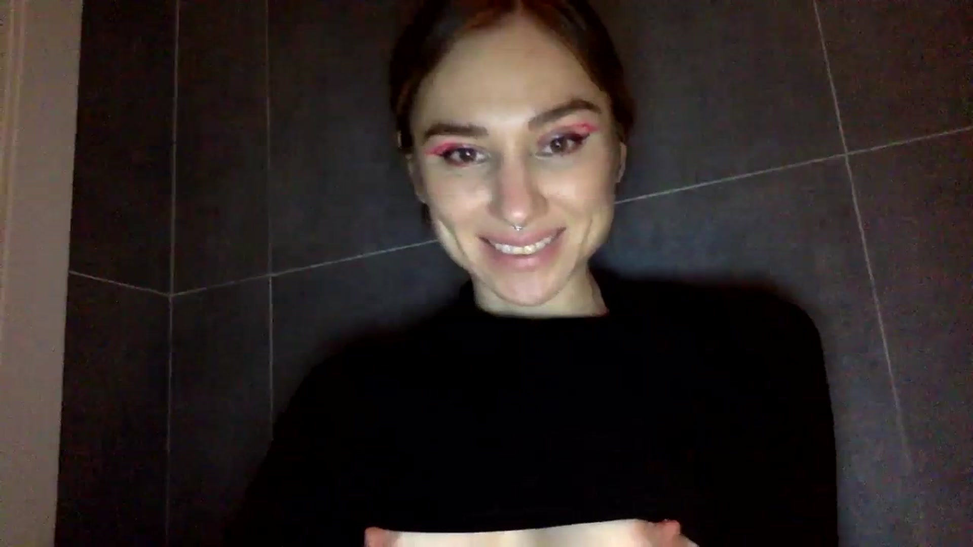 Gallery image thumbnail from EgoisticKitty's myfreecams stream on, 12/03/2023, 13:44 image 10 of 20