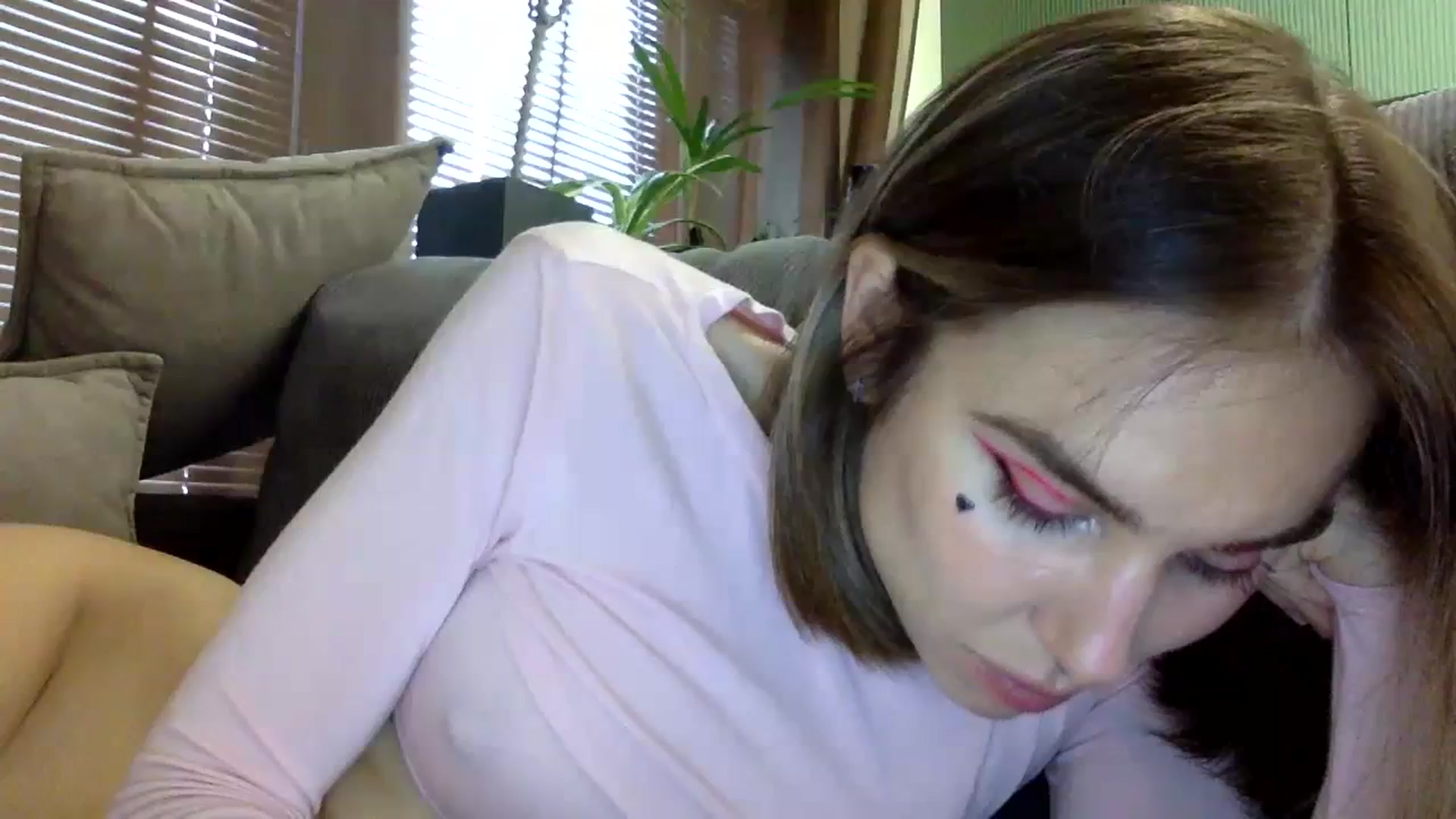 Gallery image thumbnail from EgoisticKitty's myfreecams stream on, 12/04/2023, 08:54 image 14 of 20