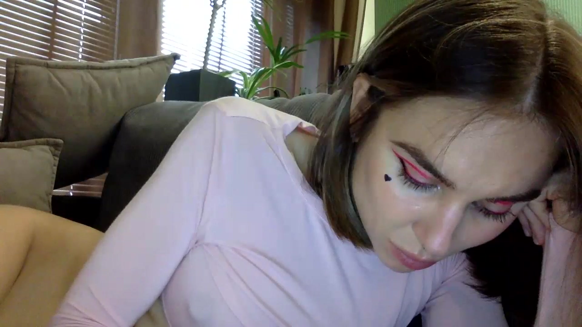 Gallery image thumbnail from EgoisticKitty's myfreecams stream on, 12/04/2023, 08:54 image 17 of 20