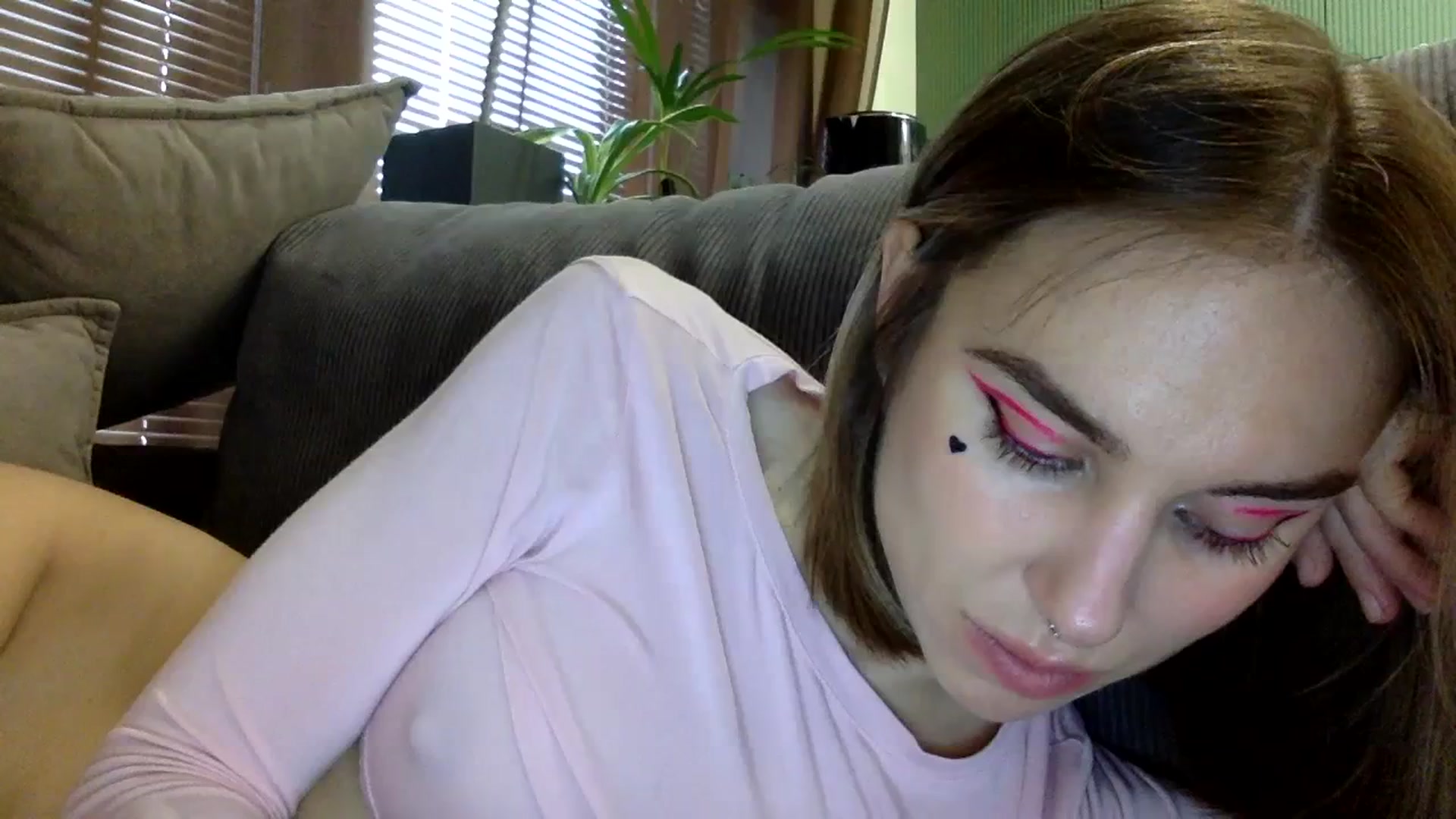 Gallery image thumbnail from EgoisticKitty's myfreecams stream on, 12/04/2023, 08:54 image 11 of 20