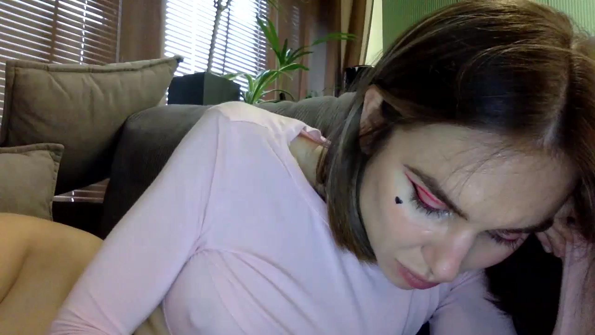Gallery image thumbnail from EgoisticKitty's myfreecams stream on, 12/04/2023, 08:54 image 16 of 20