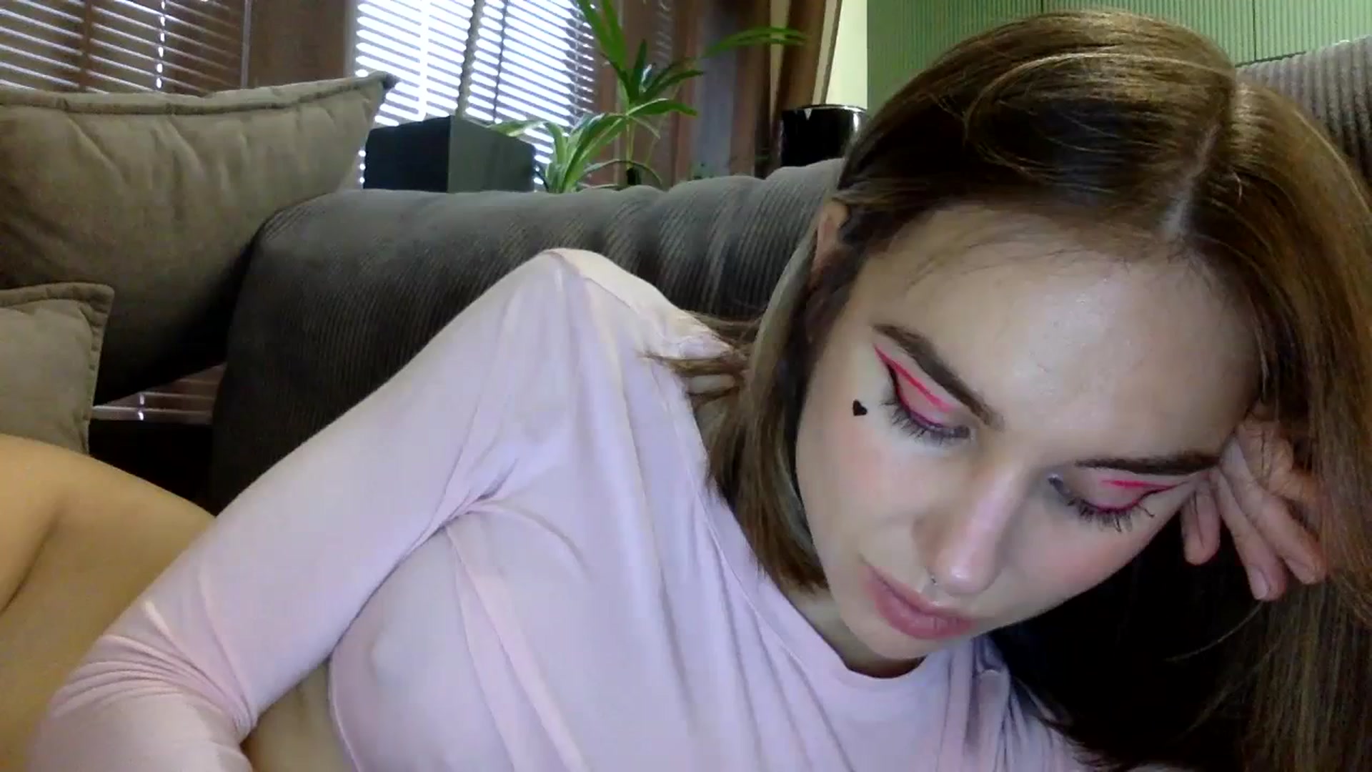 Gallery image thumbnail from EgoisticKitty's myfreecams stream on, 12/04/2023, 08:54 image 7 of 20