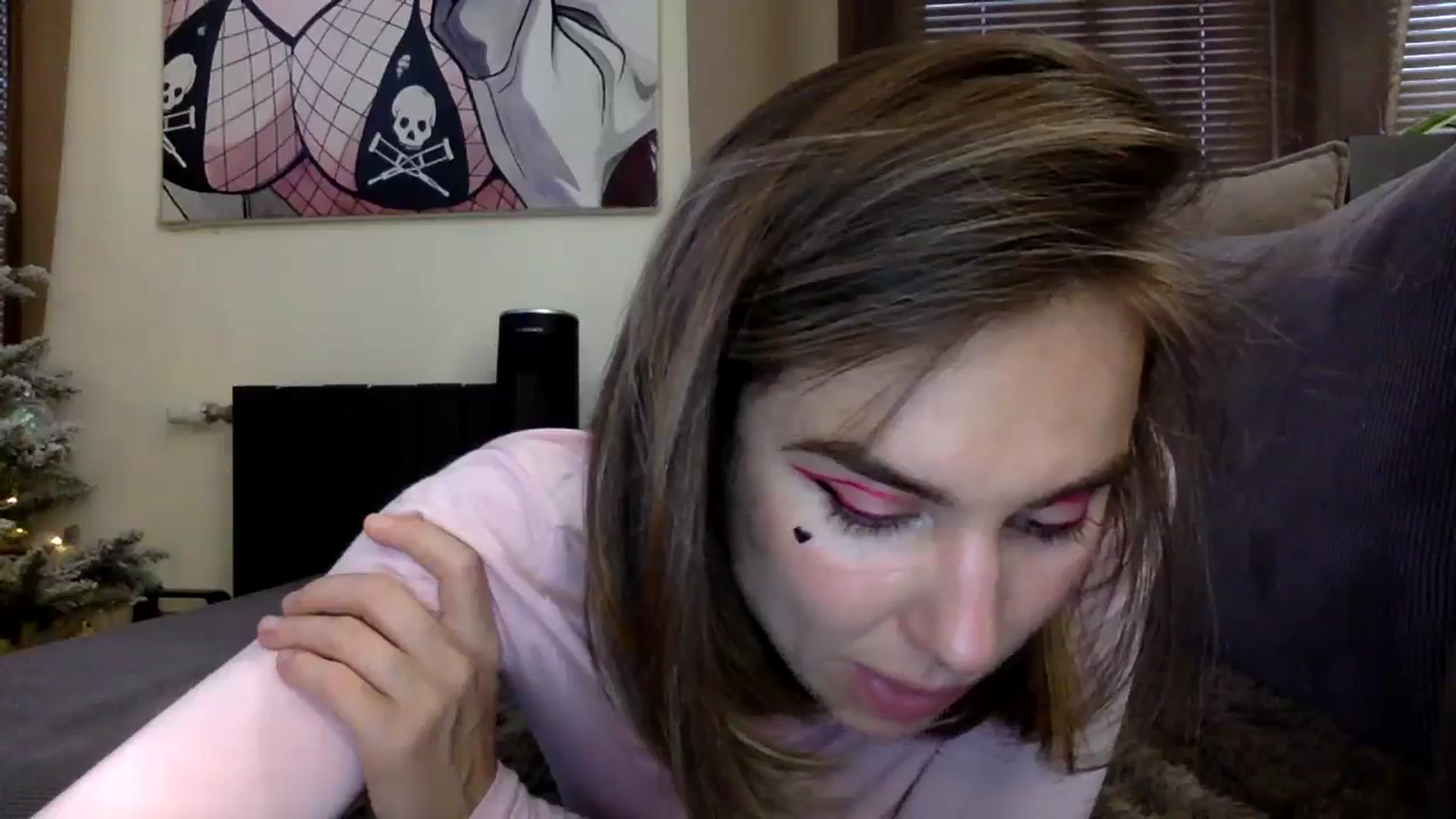 Gallery image thumbnail from EgoisticKitty's myfreecams stream on, 12/04/2023, 11:19 image 3 of 20
