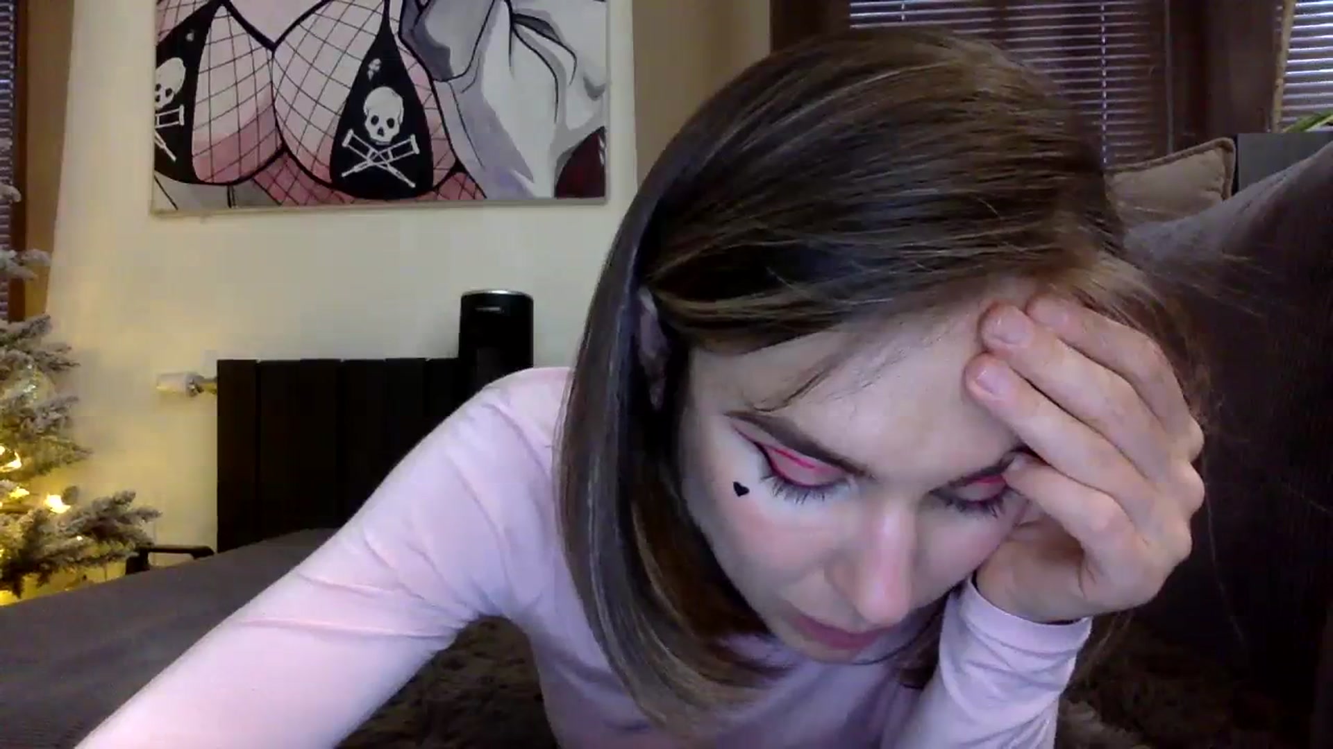 Gallery image thumbnail from EgoisticKitty's myfreecams stream on, 12/04/2023, 11:19 image 7 of 20