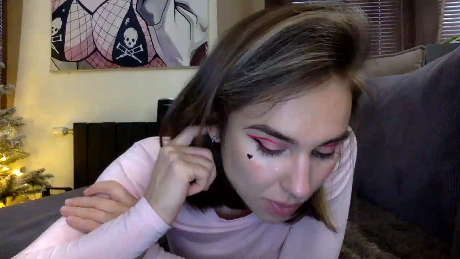 Gallery image thumbnail from EgoisticKitty's myfreecams stream on, 12/04/2023, 11:19 image 1 of 20